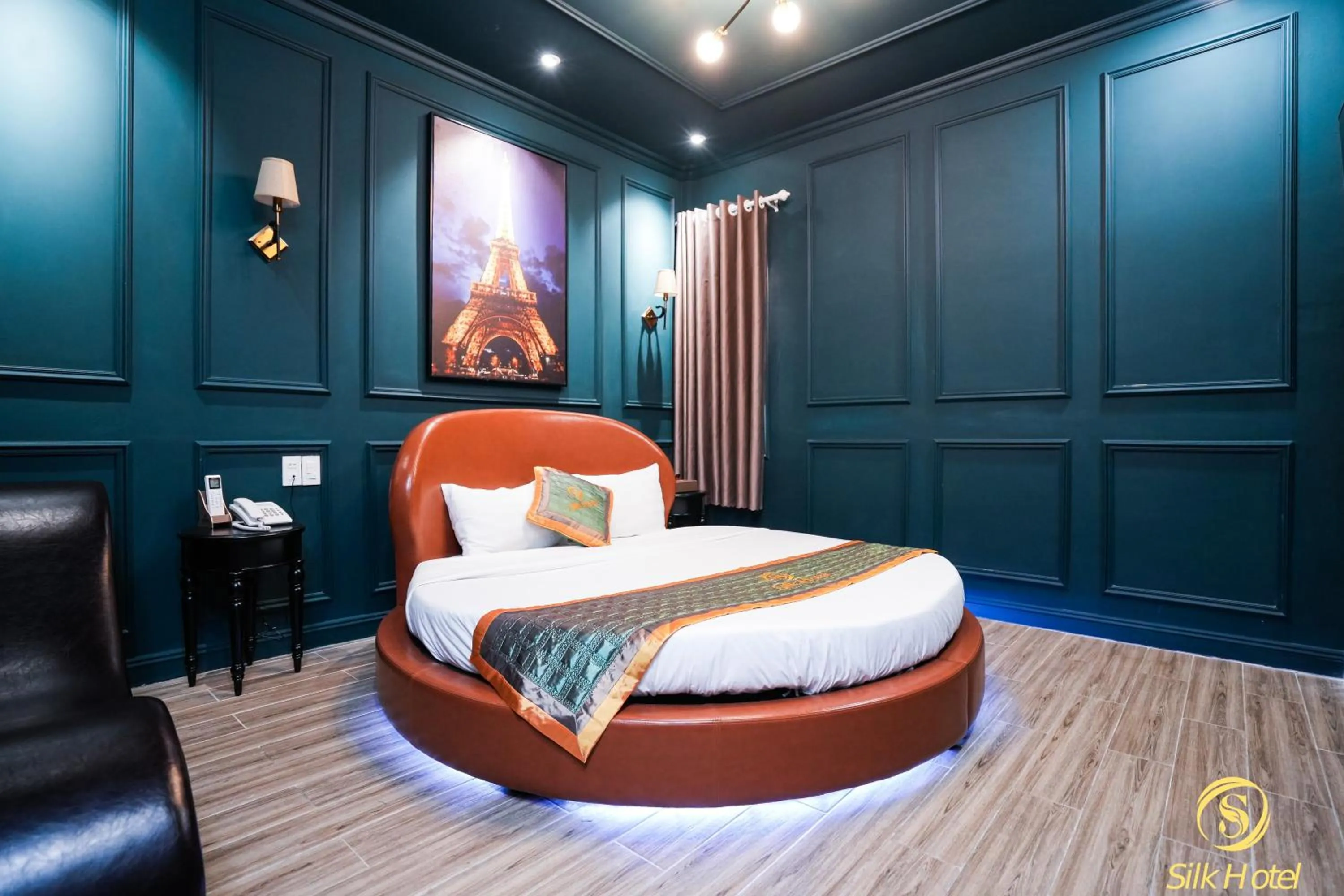 Bed in Silk Hotel near Tan Son Nhat Airport