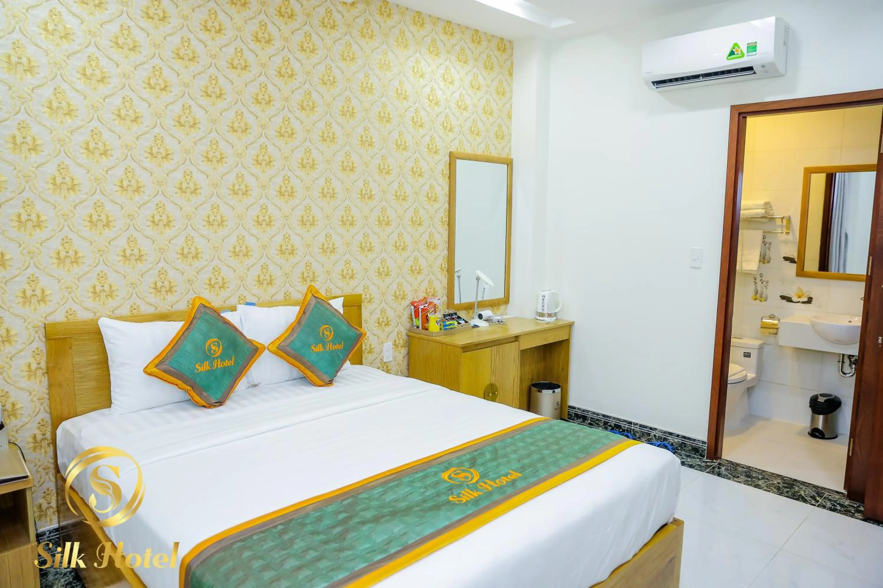Bed in Silk Hotel near Tan Son Nhat Airport