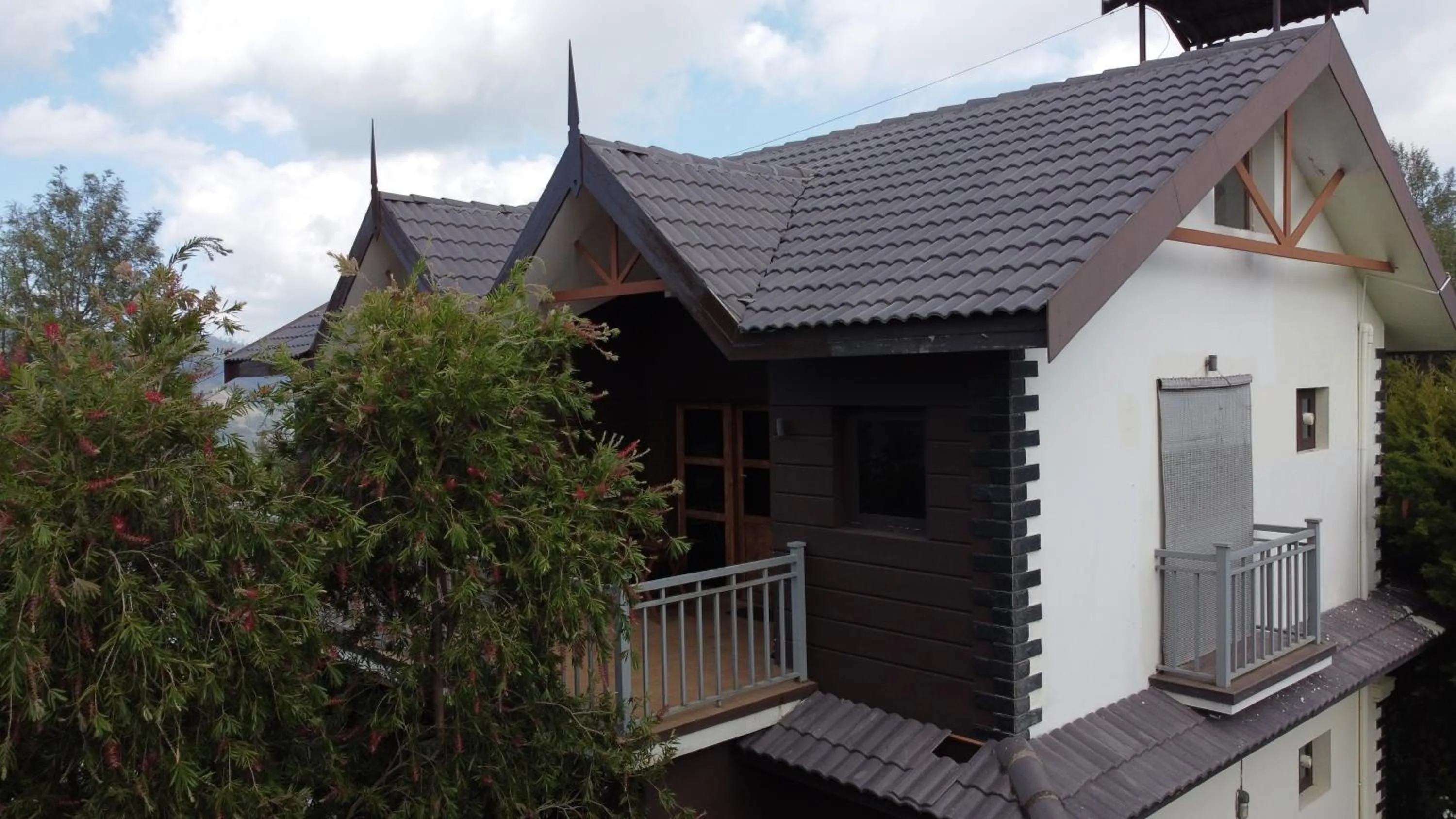 Property building in Logan Camp Ooty