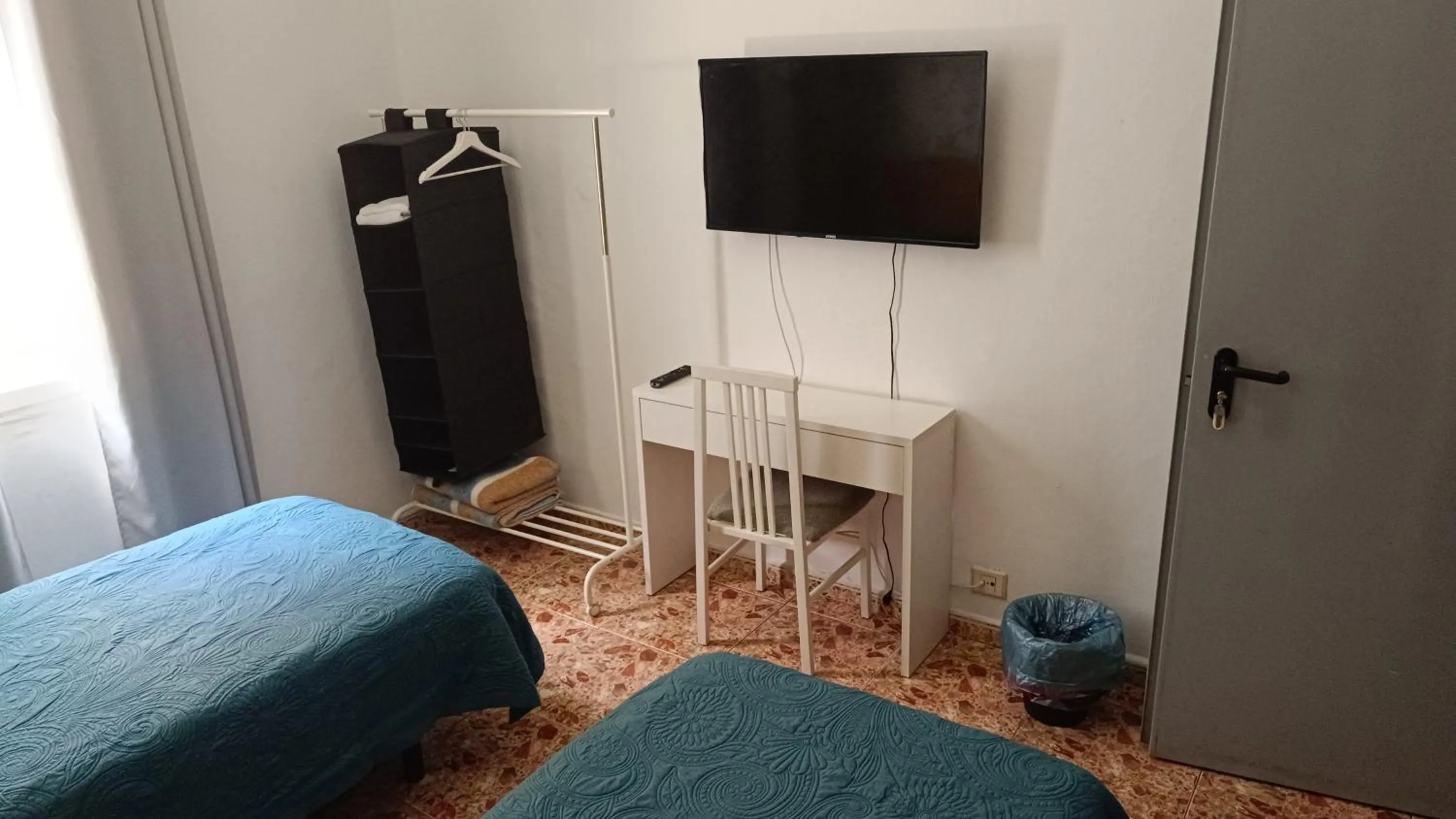 Bed in Alcaravaneras Hostel