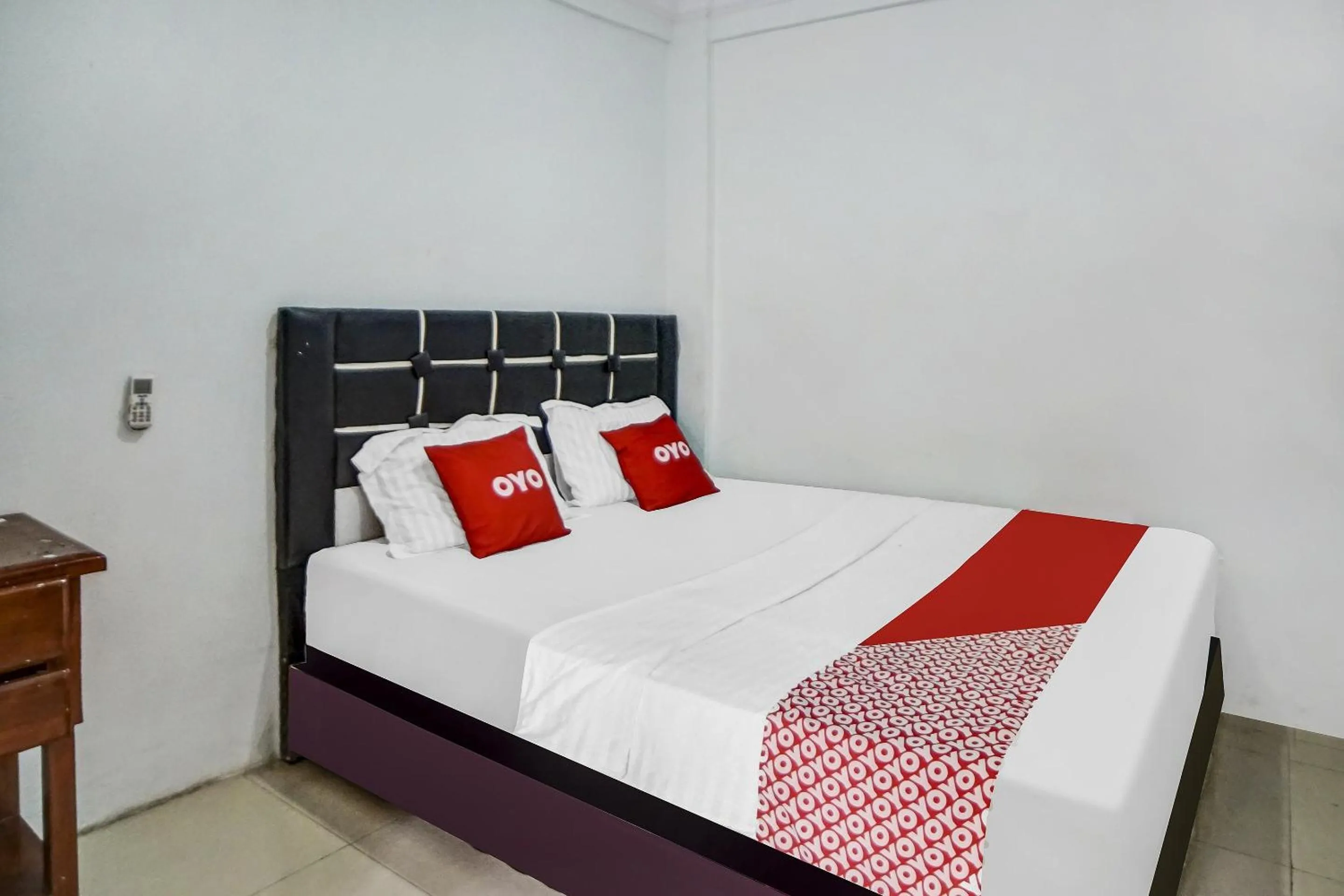 Bedroom in Hotel O Roemah Gebang