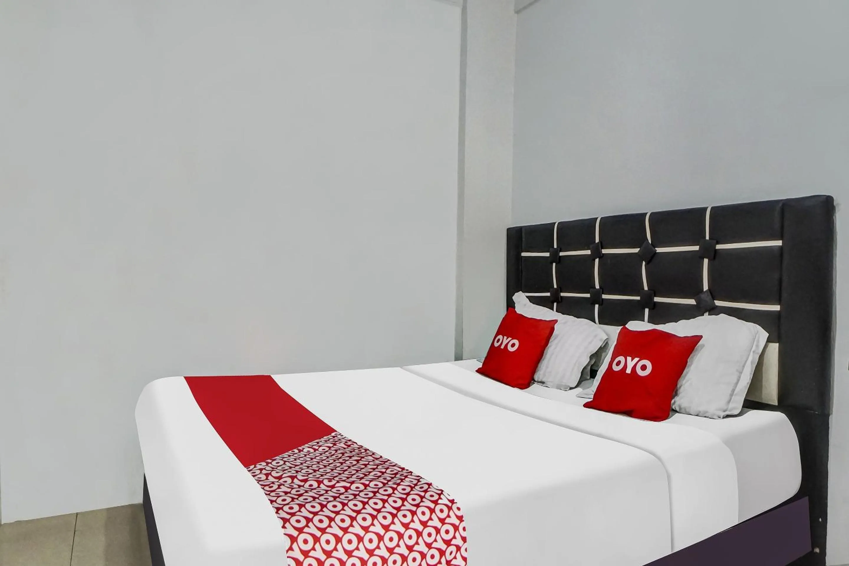 Bedroom in Hotel O Roemah Gebang