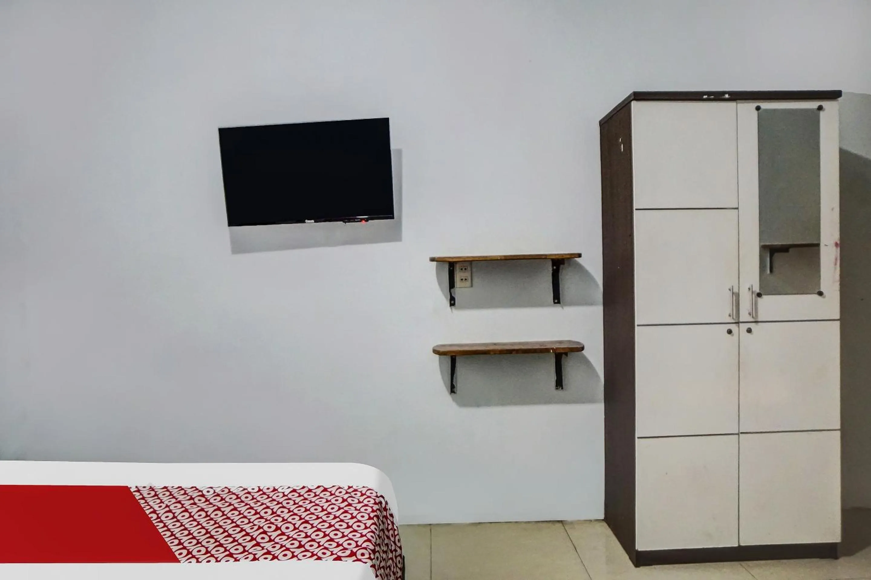 Bedroom in Hotel O Roemah Gebang