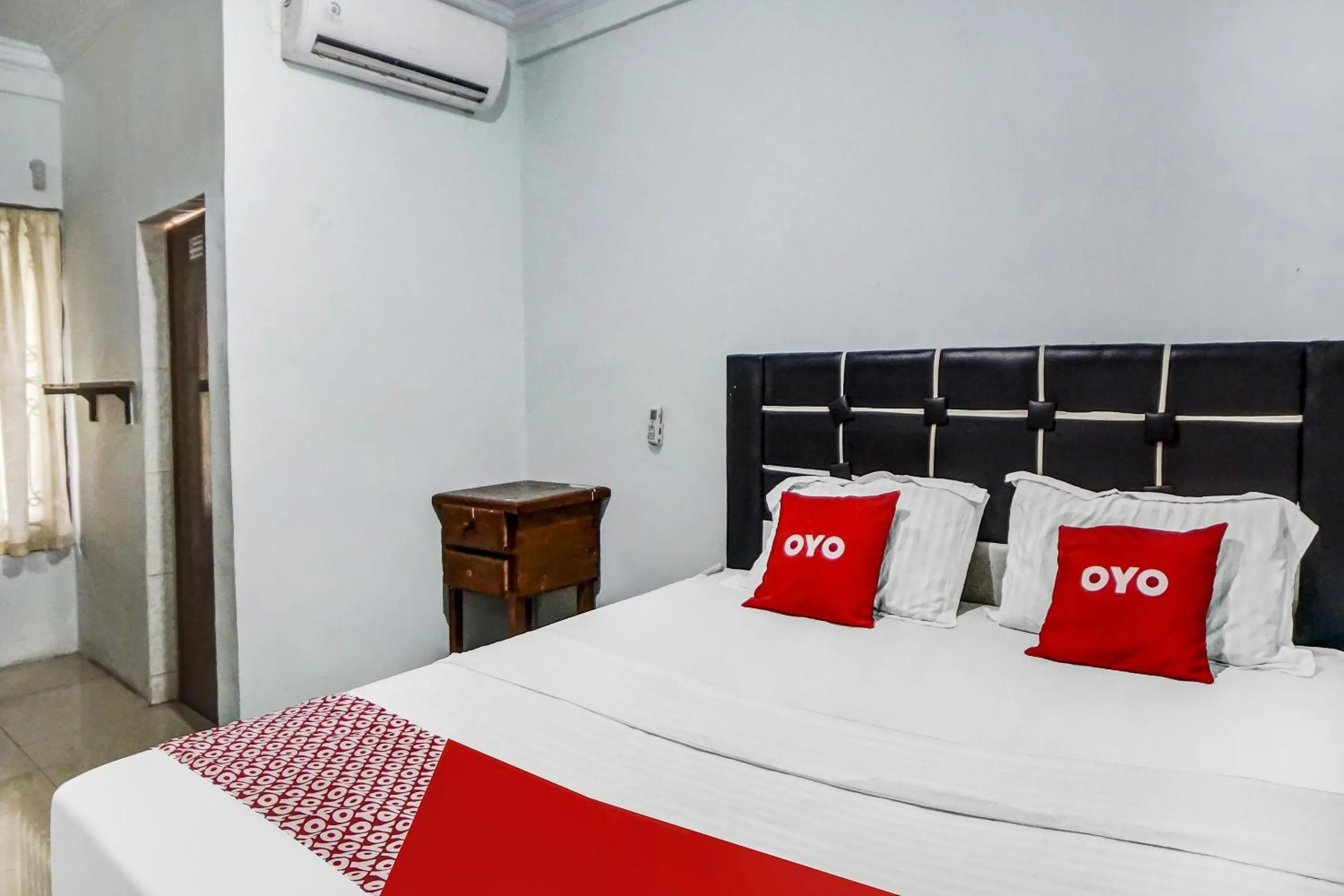 Bedroom in Hotel O Roemah Gebang