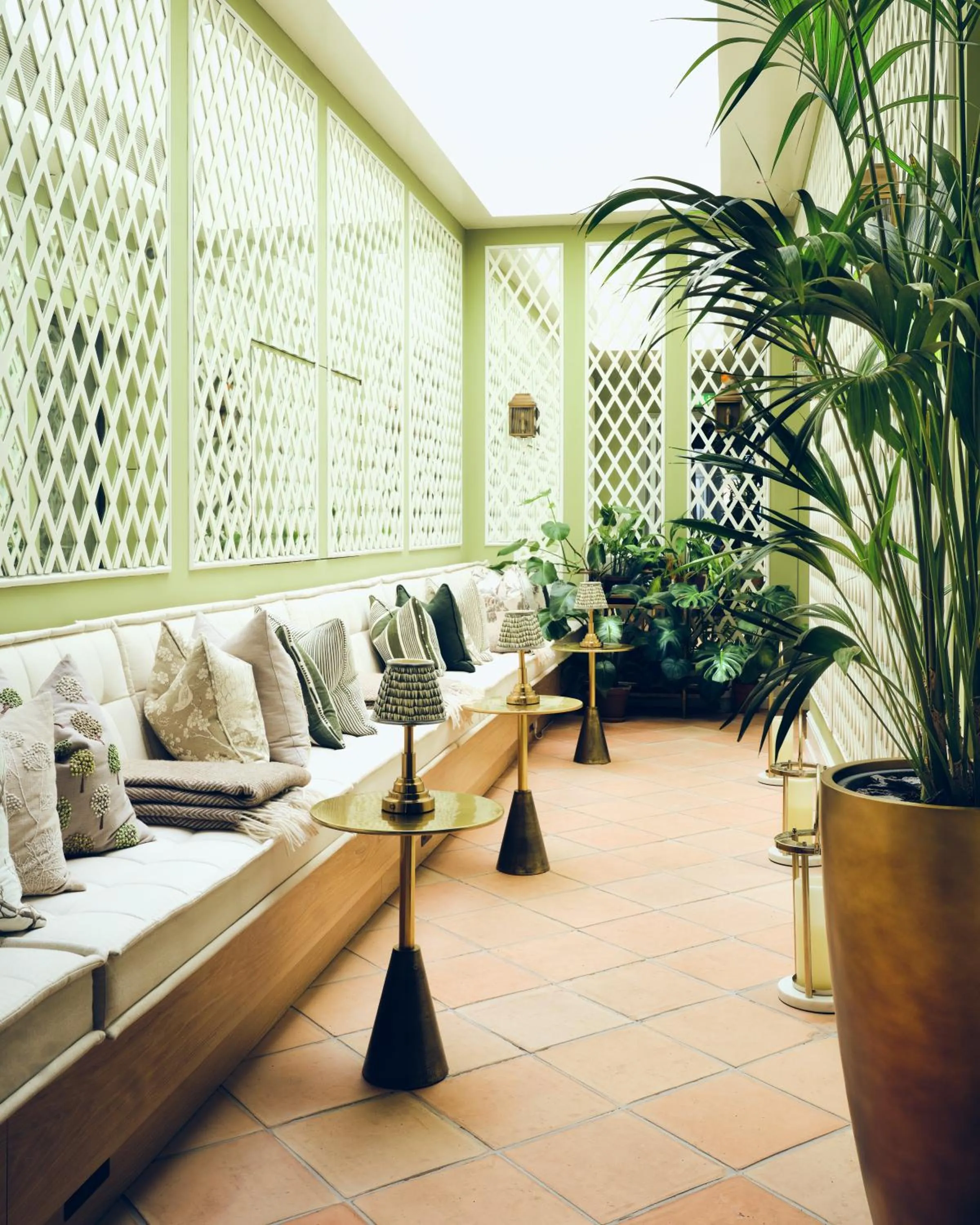 Lounge or bar in The Adria