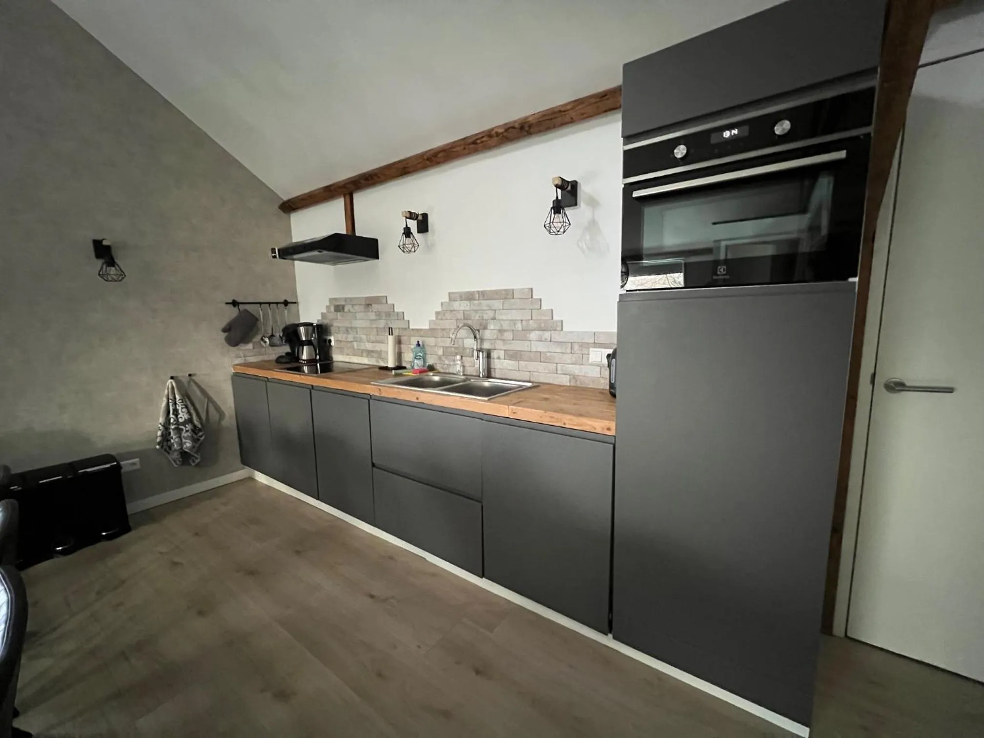 Kitchen or kitchenette in Gastenverblijf Rodenburg