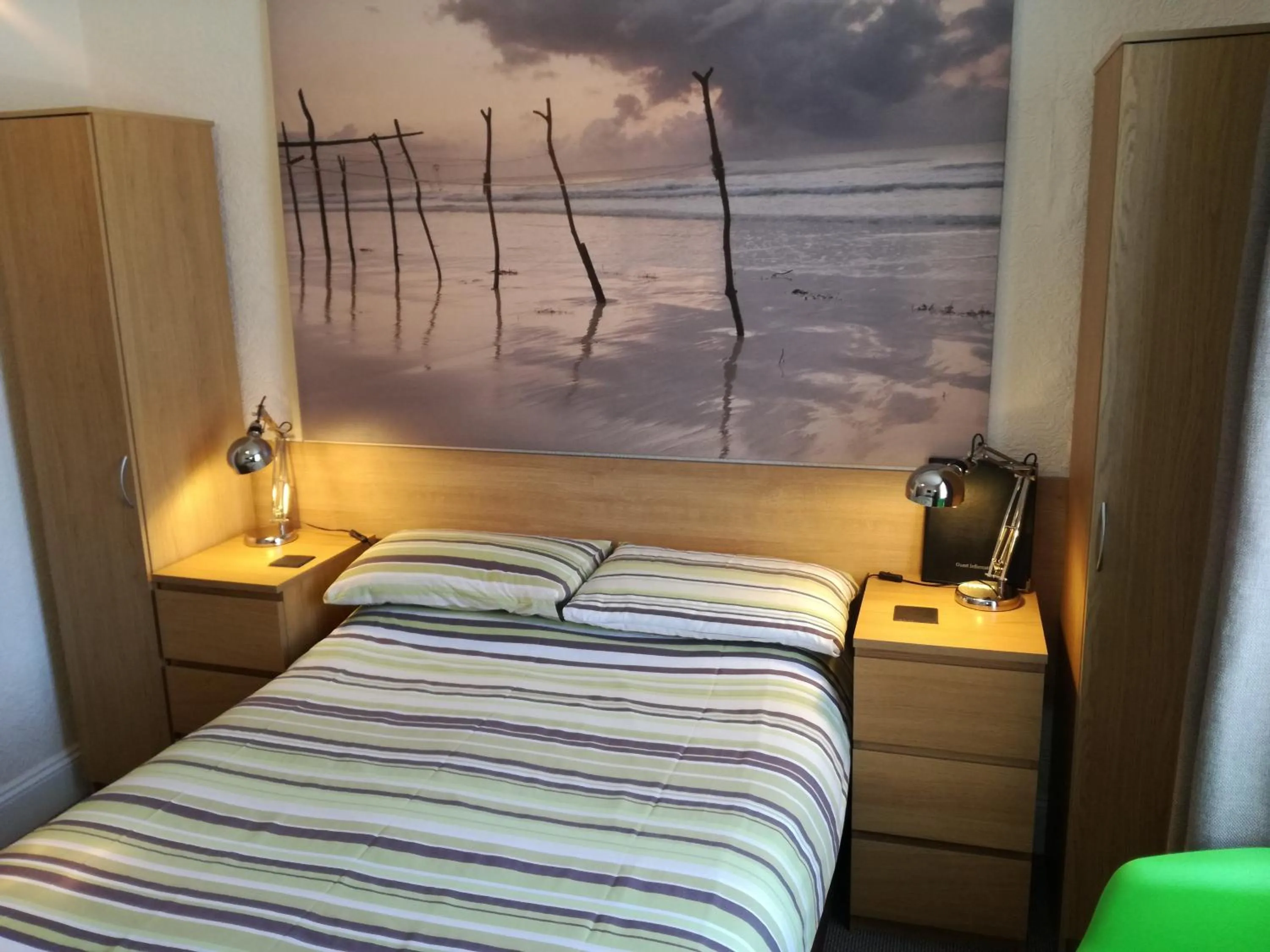 Bed in Driftwood B&B Weymouth