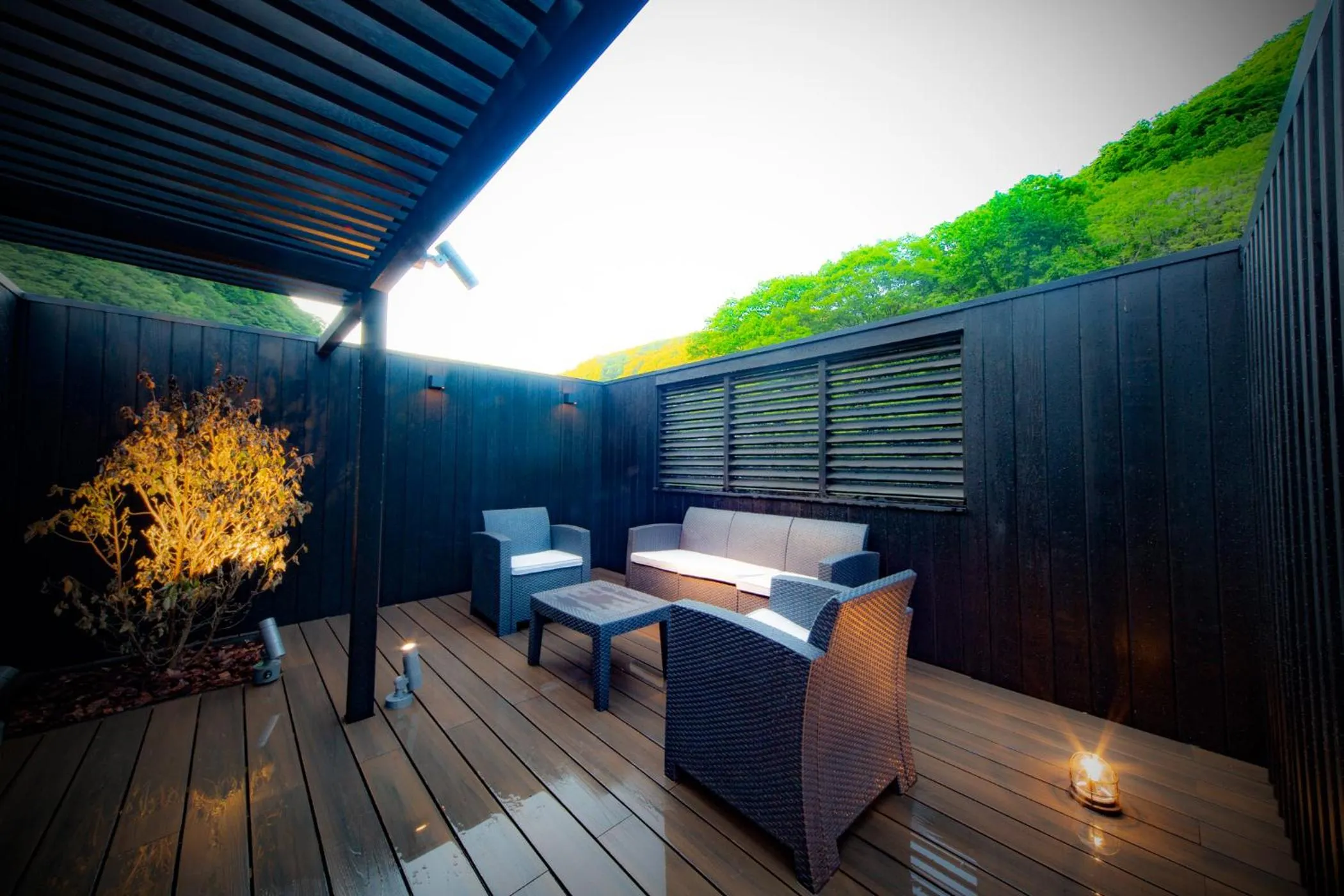 Open Air Bath in Aizu Higashiyama Onsen "Tsuki no Akari" self-service INN