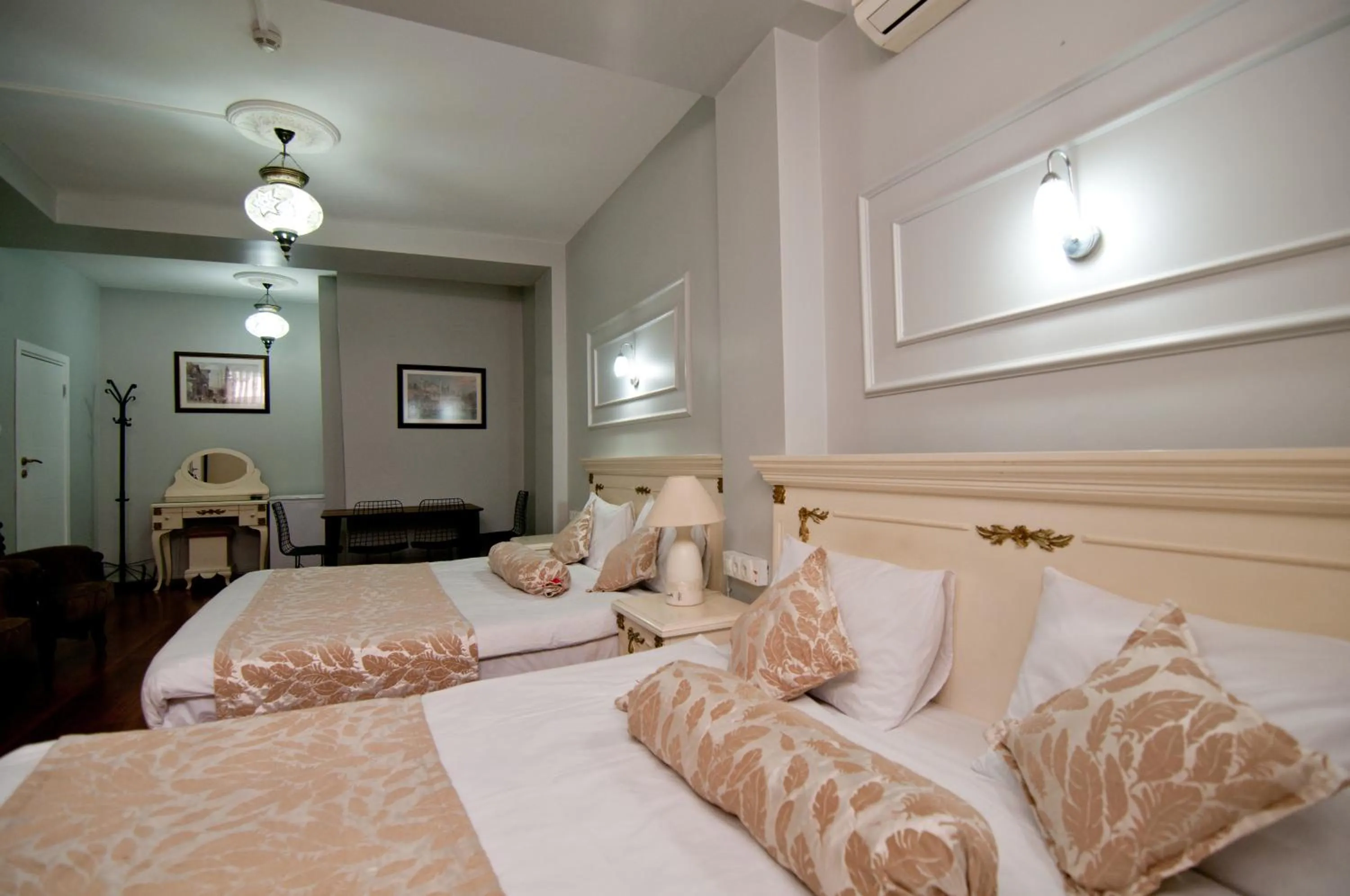 Bedroom in Safran Suites