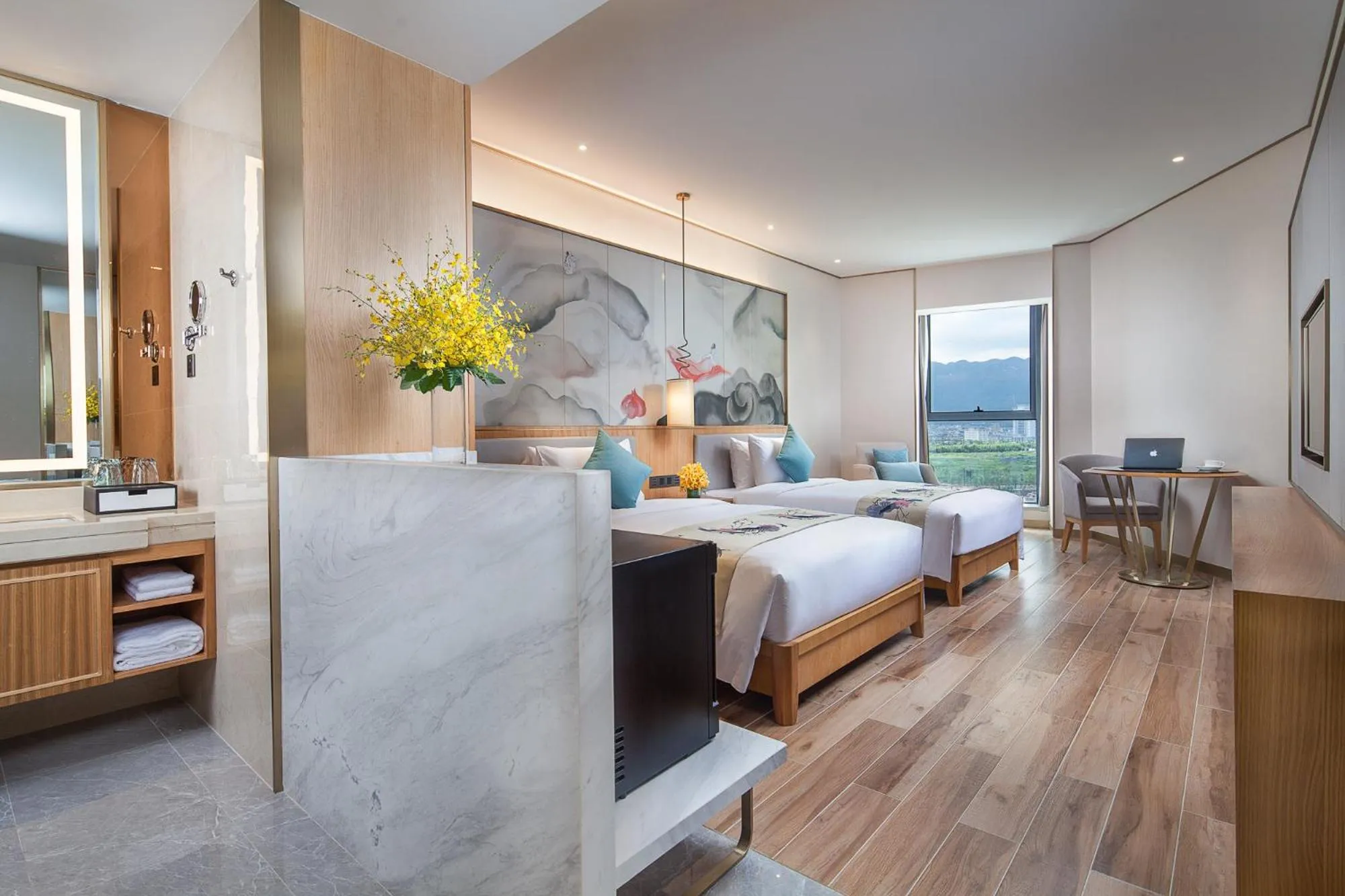 Ramada Plaza Fuxian Lake