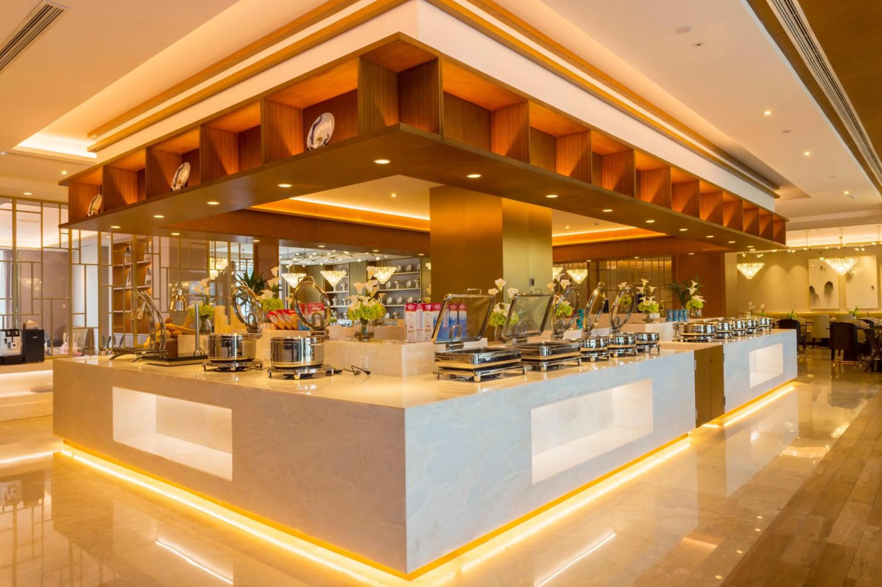 Restaurant/places to eat in Ramada Plaza Fuxian Lake