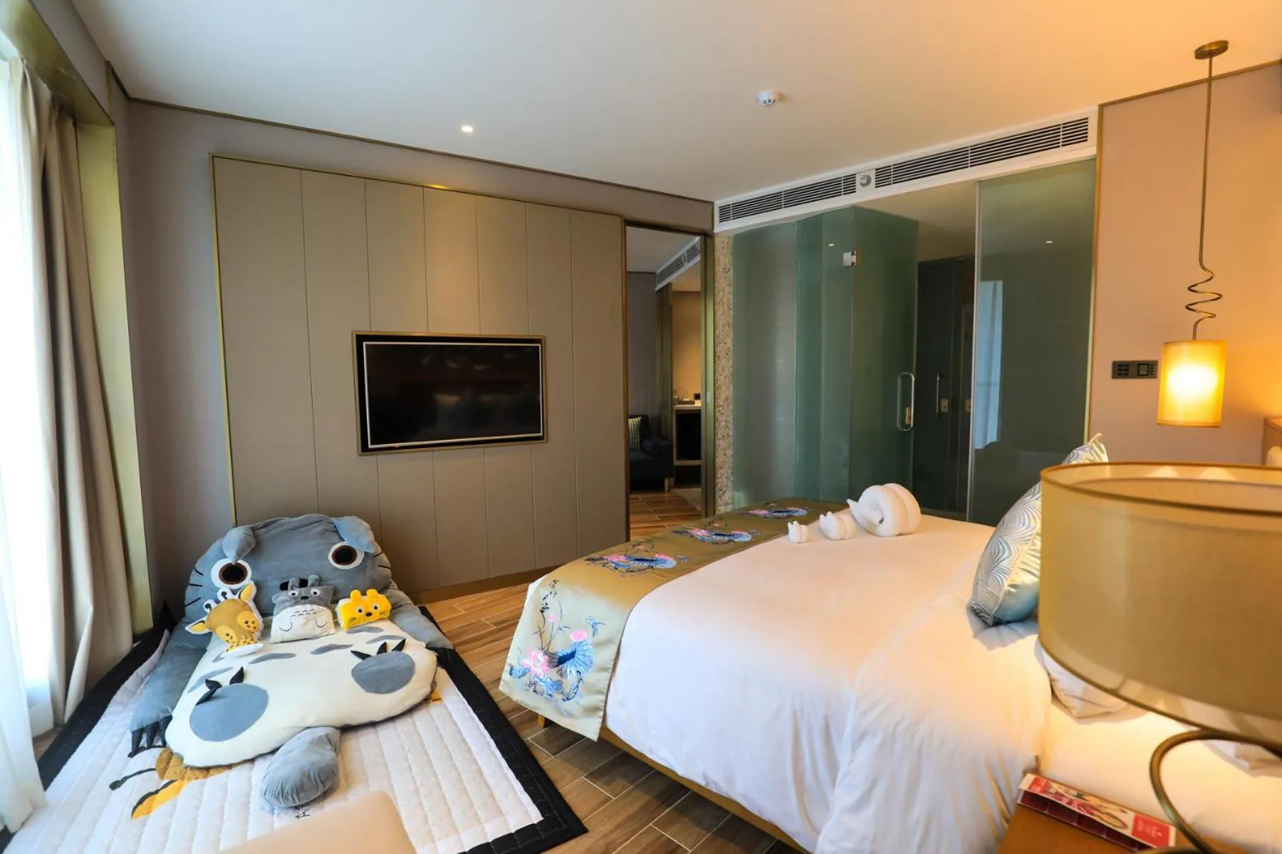 Ramada Plaza Fuxian Lake