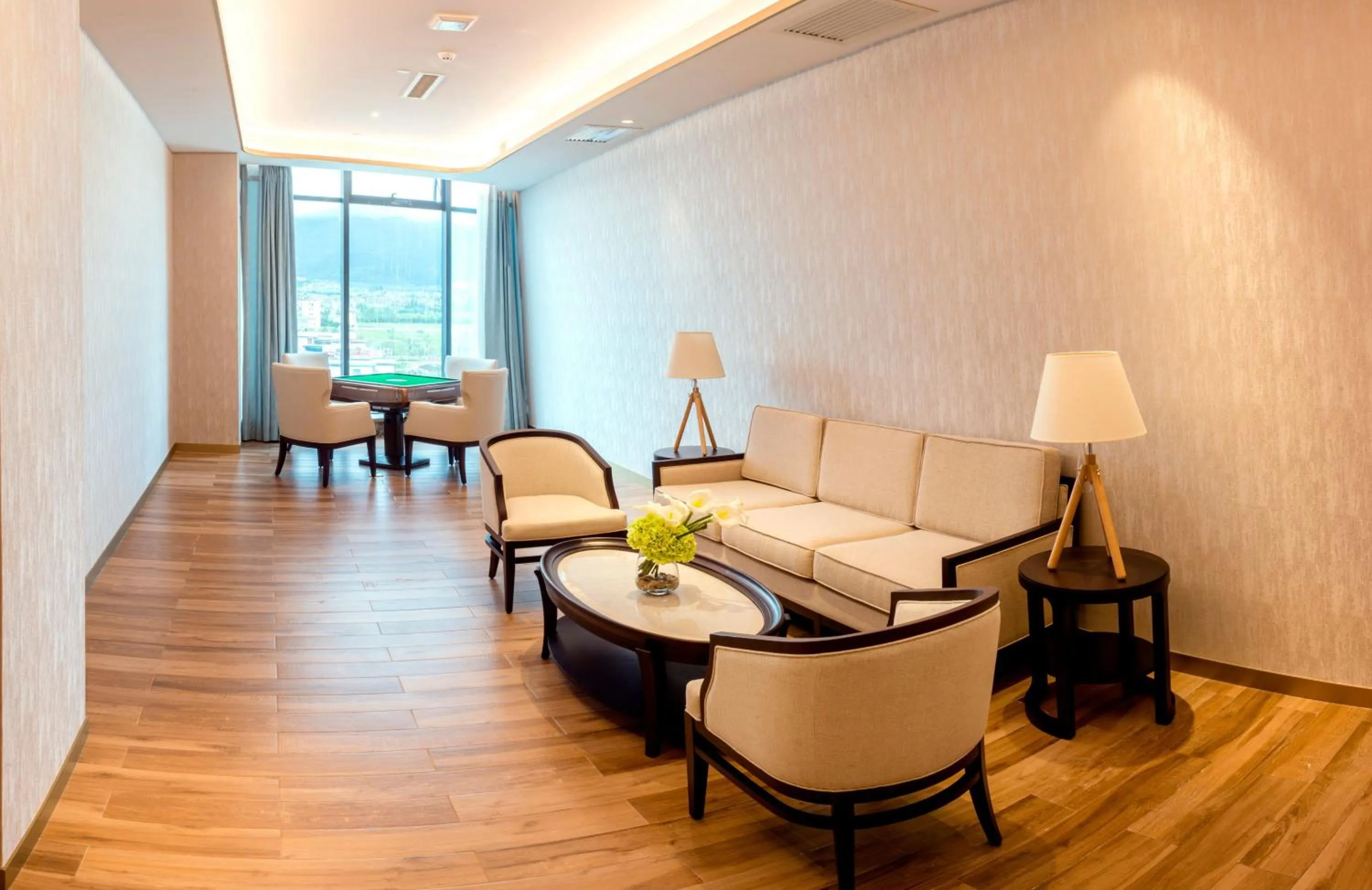 Area and facilities in Ramada Plaza Fuxian Lake