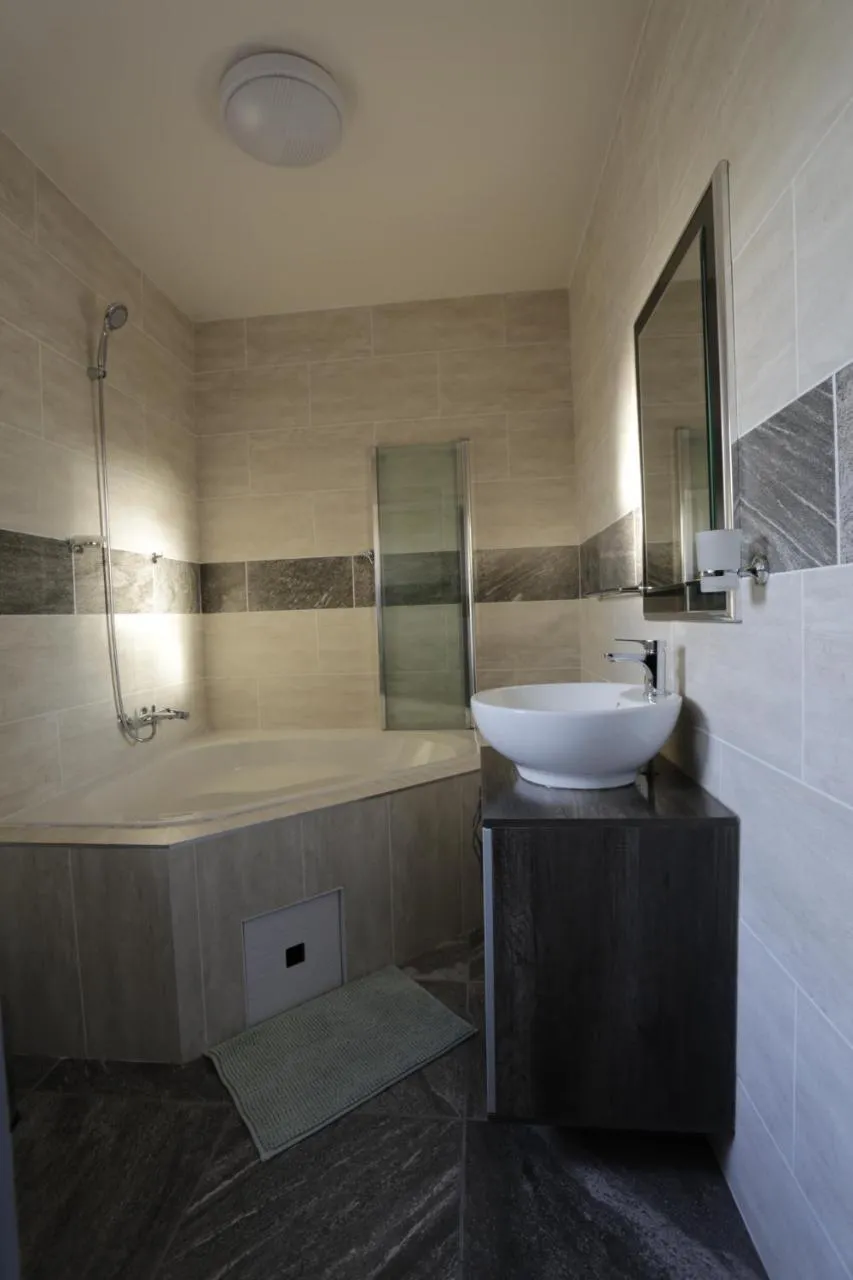 Deluxe Double Room - single occupancy in The Clan Guest House