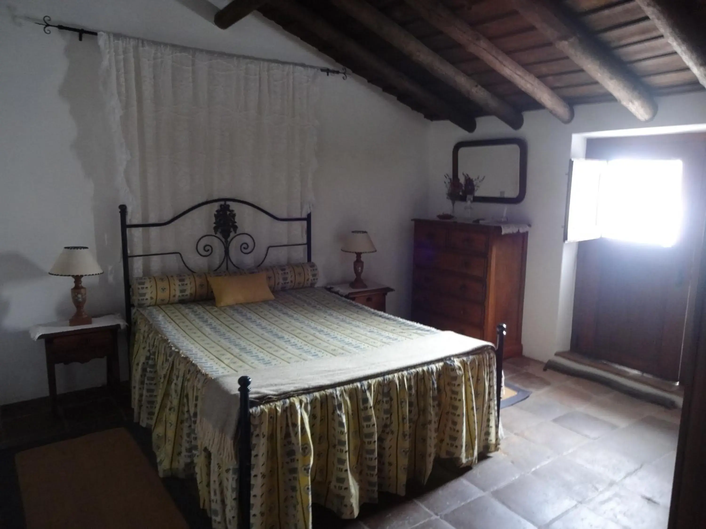 Double Room in Casa Saramago Double Room in Casa Saramago