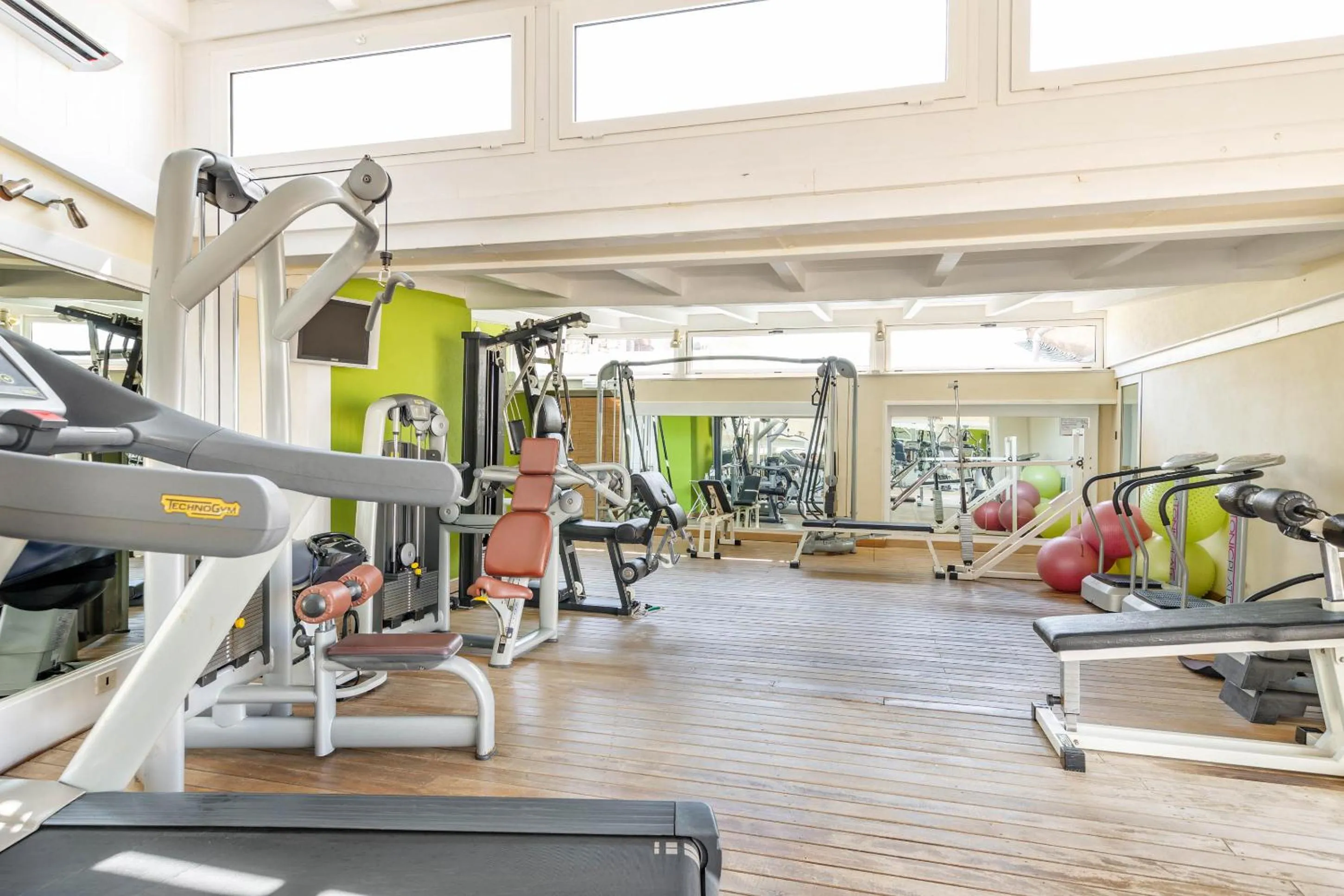 Fitness centre/facilities in Hotel & SPA des Pecheurs