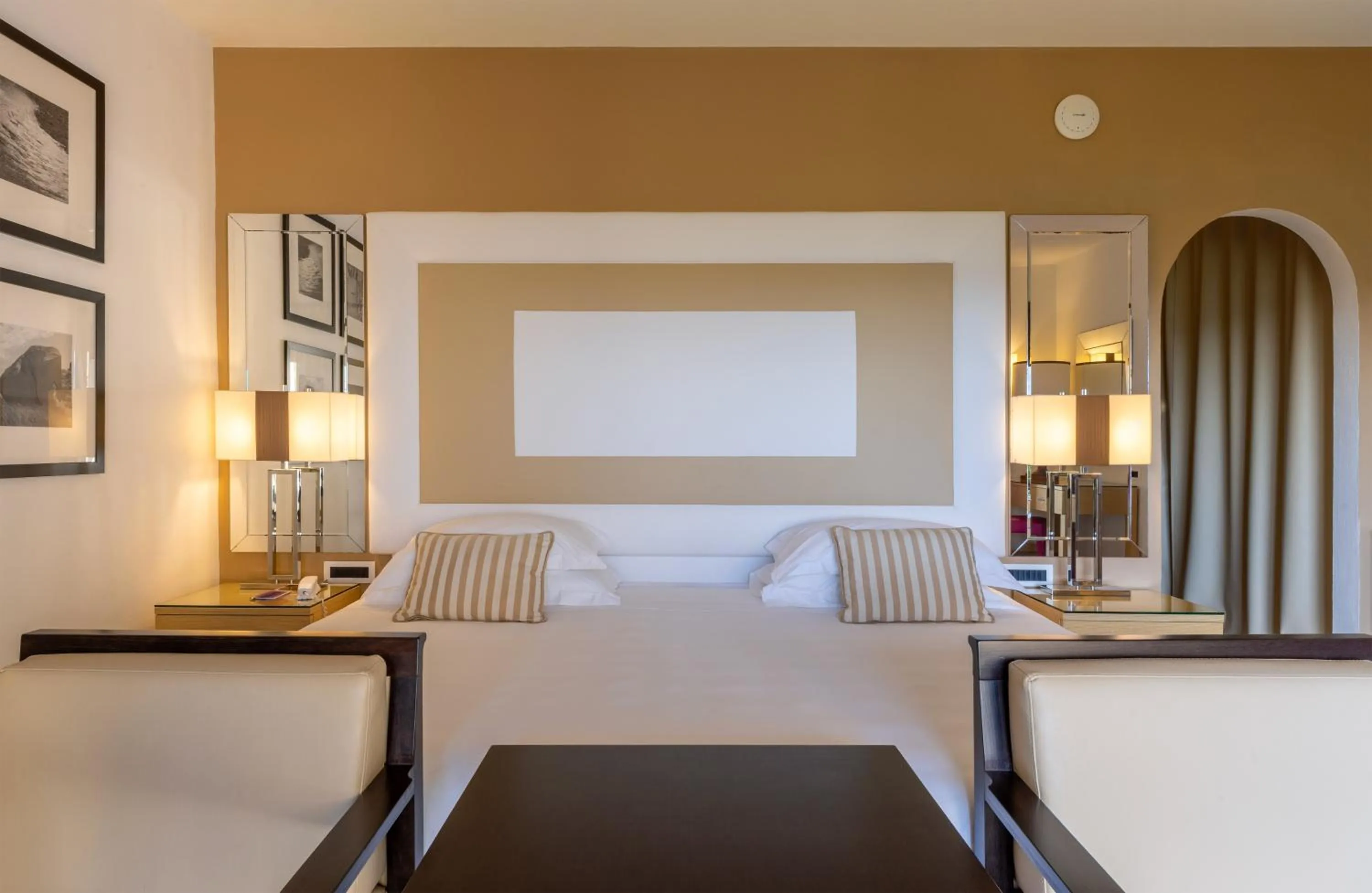 Bedroom, Bed in Hotel & SPA des Pecheurs