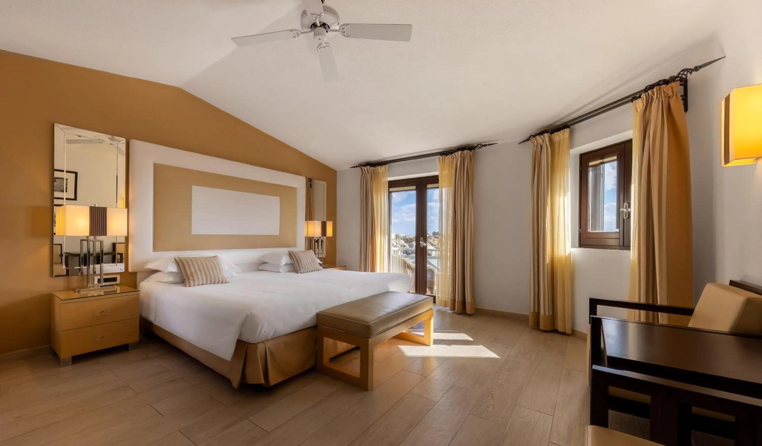 Bedroom, Bed in Hotel & SPA des Pecheurs