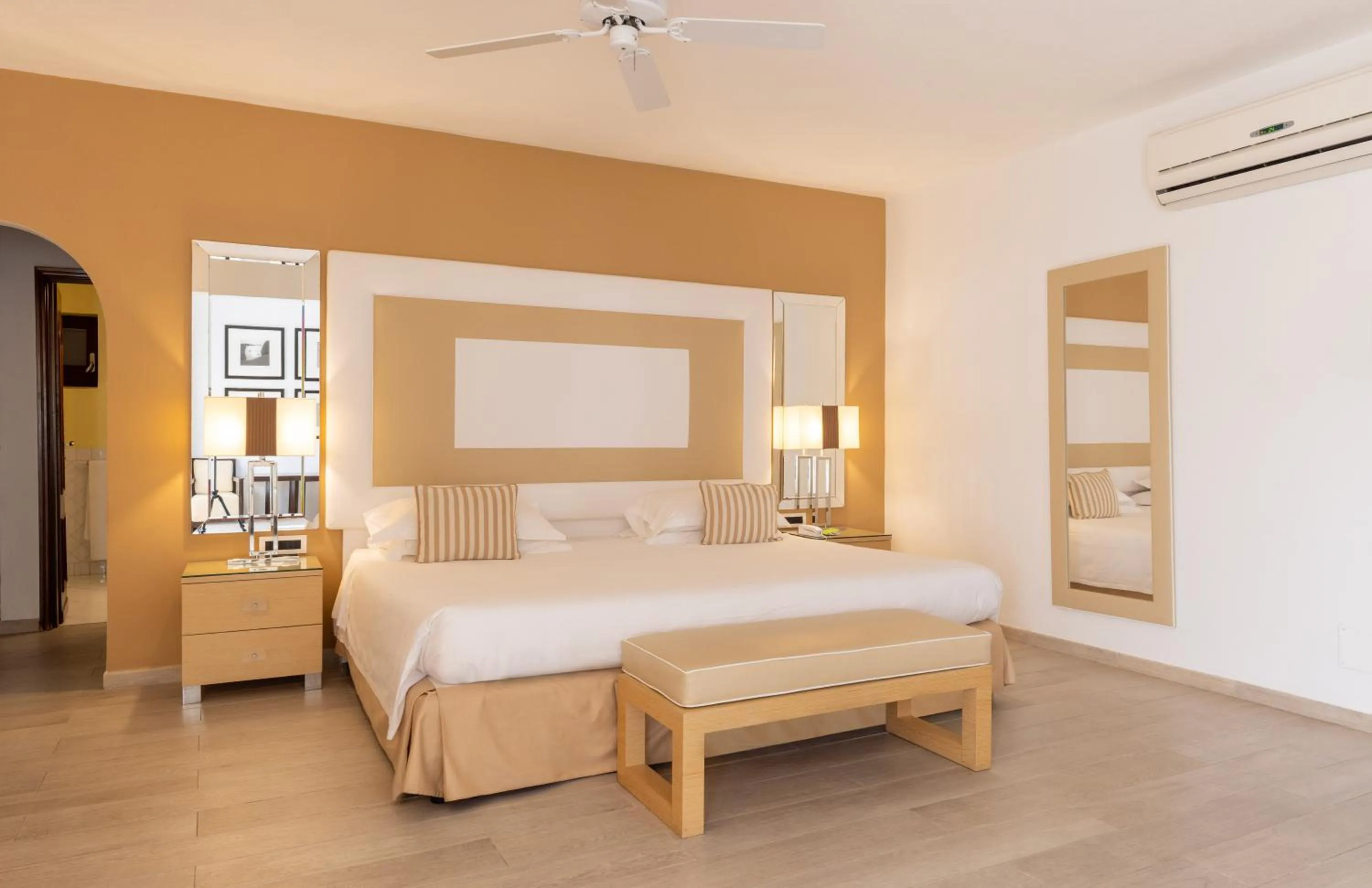 Bed in Hotel & SPA des Pecheurs