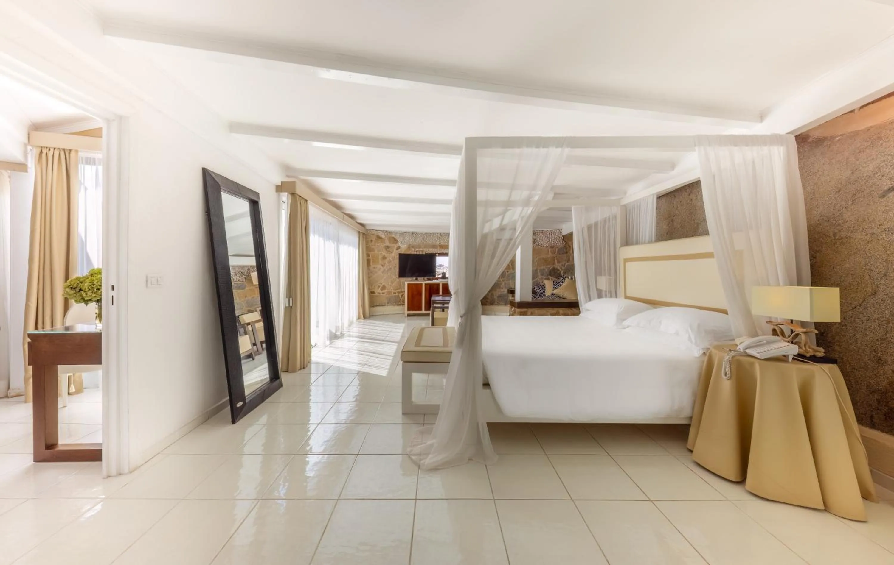 Bedroom, Bed in Hotel & SPA des Pecheurs