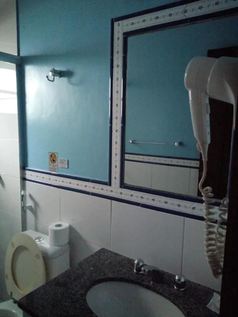 Bathroom in Pousada Casa das Rosas