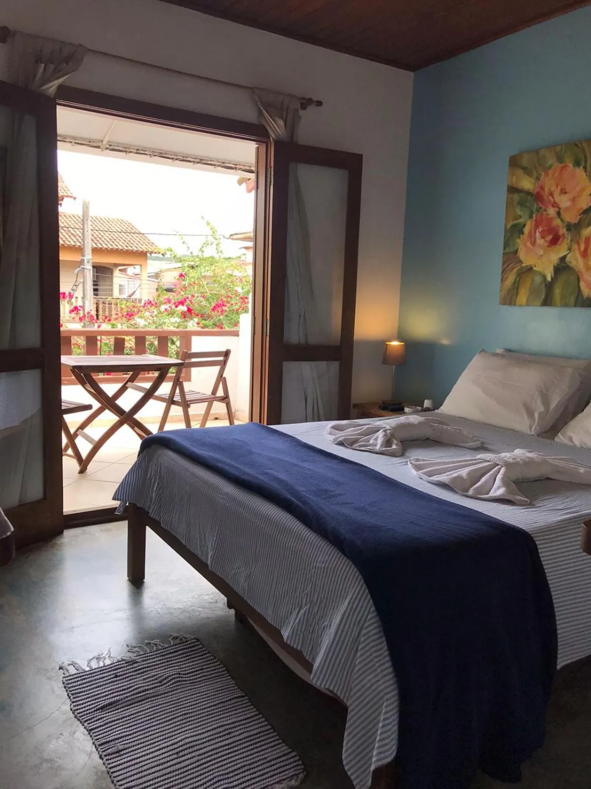Photo of the whole room, Bed in Pousada Casa das Rosas