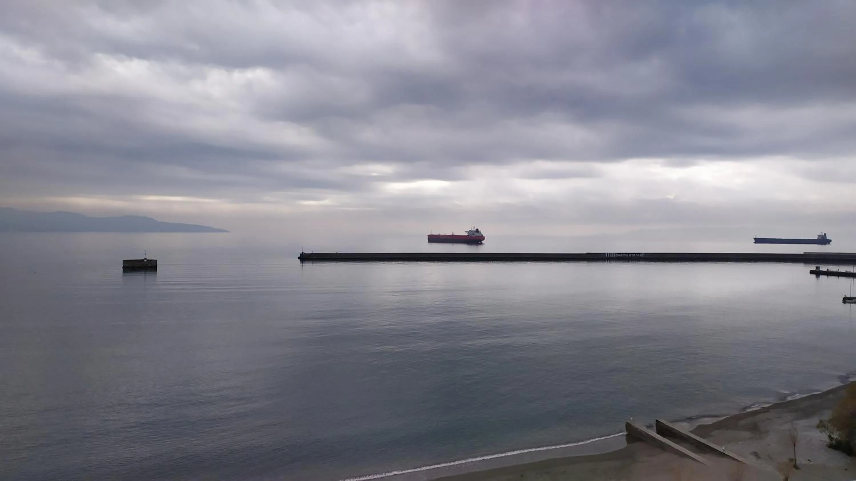 Natural landscape in Seafront Penthouse LEO