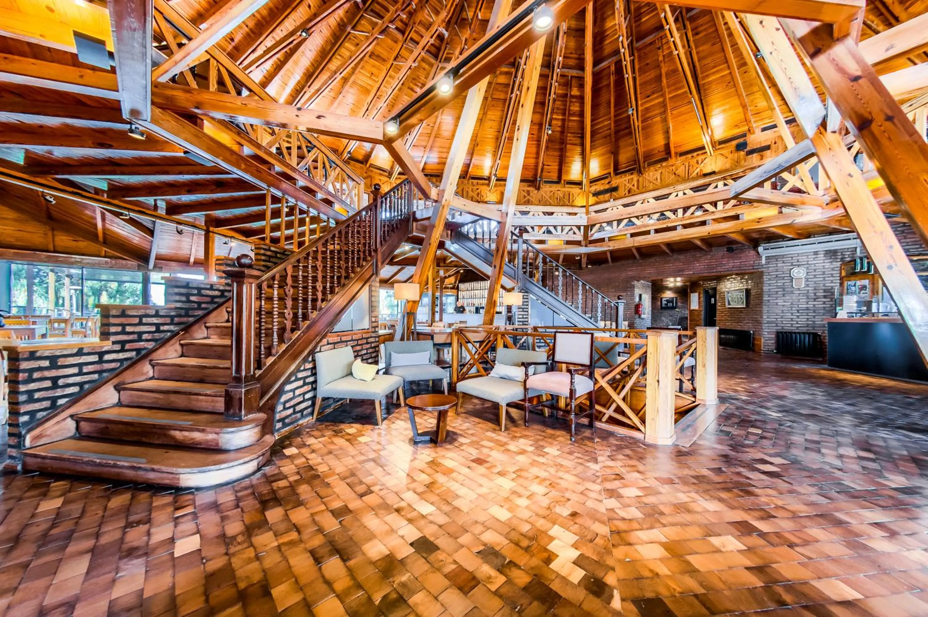 Portal del Lago Hotel