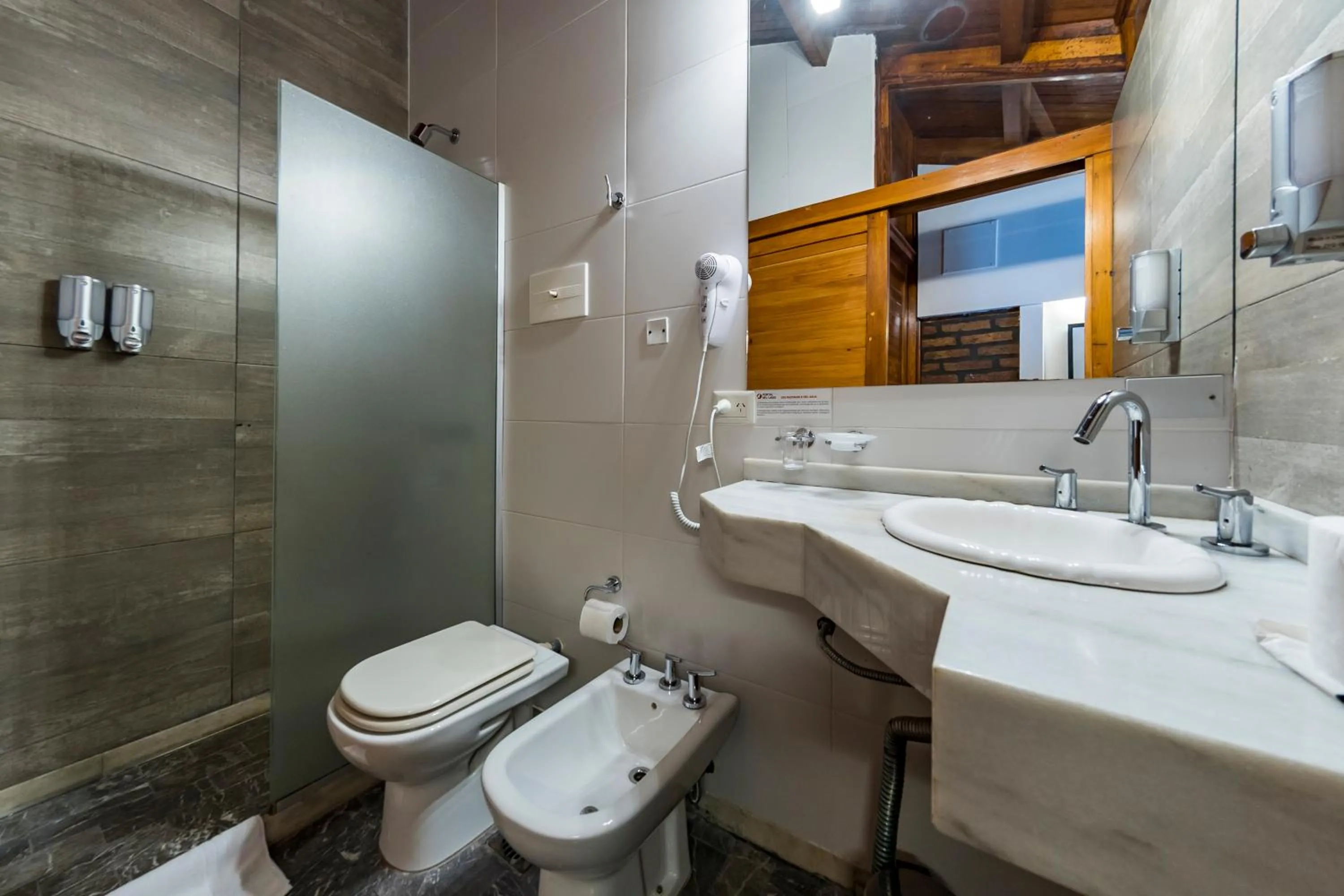 Portal del Lago Hotel