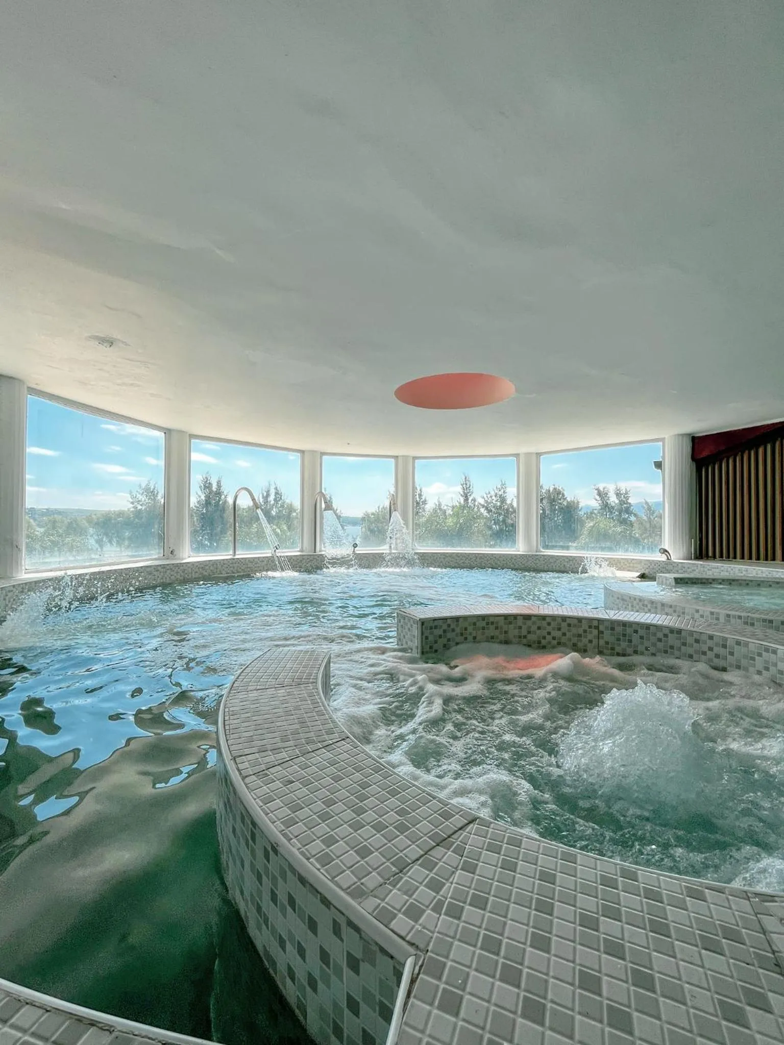 Spa and wellness centre/facilities in Portal del Lago Hotel