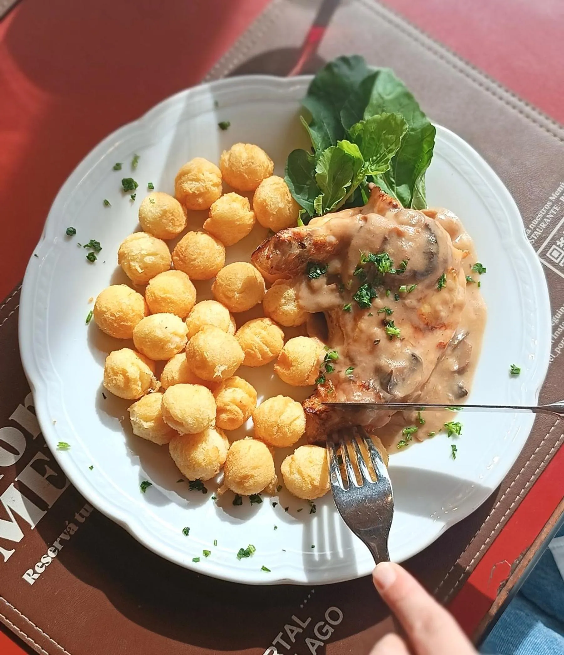 Portal del Lago Hotel