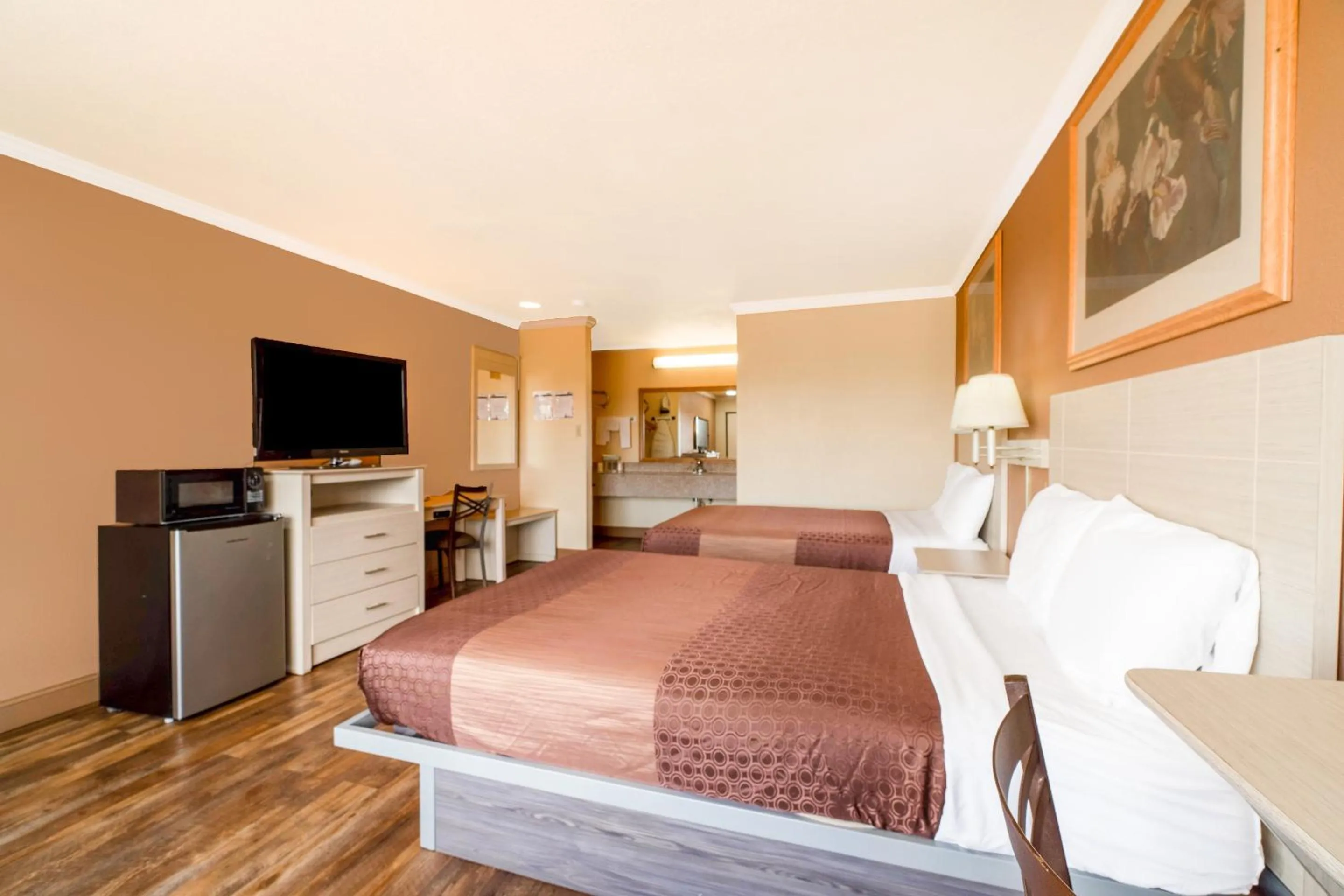 Bedroom in River Valley Motor Inn By OYO La Grange Texas