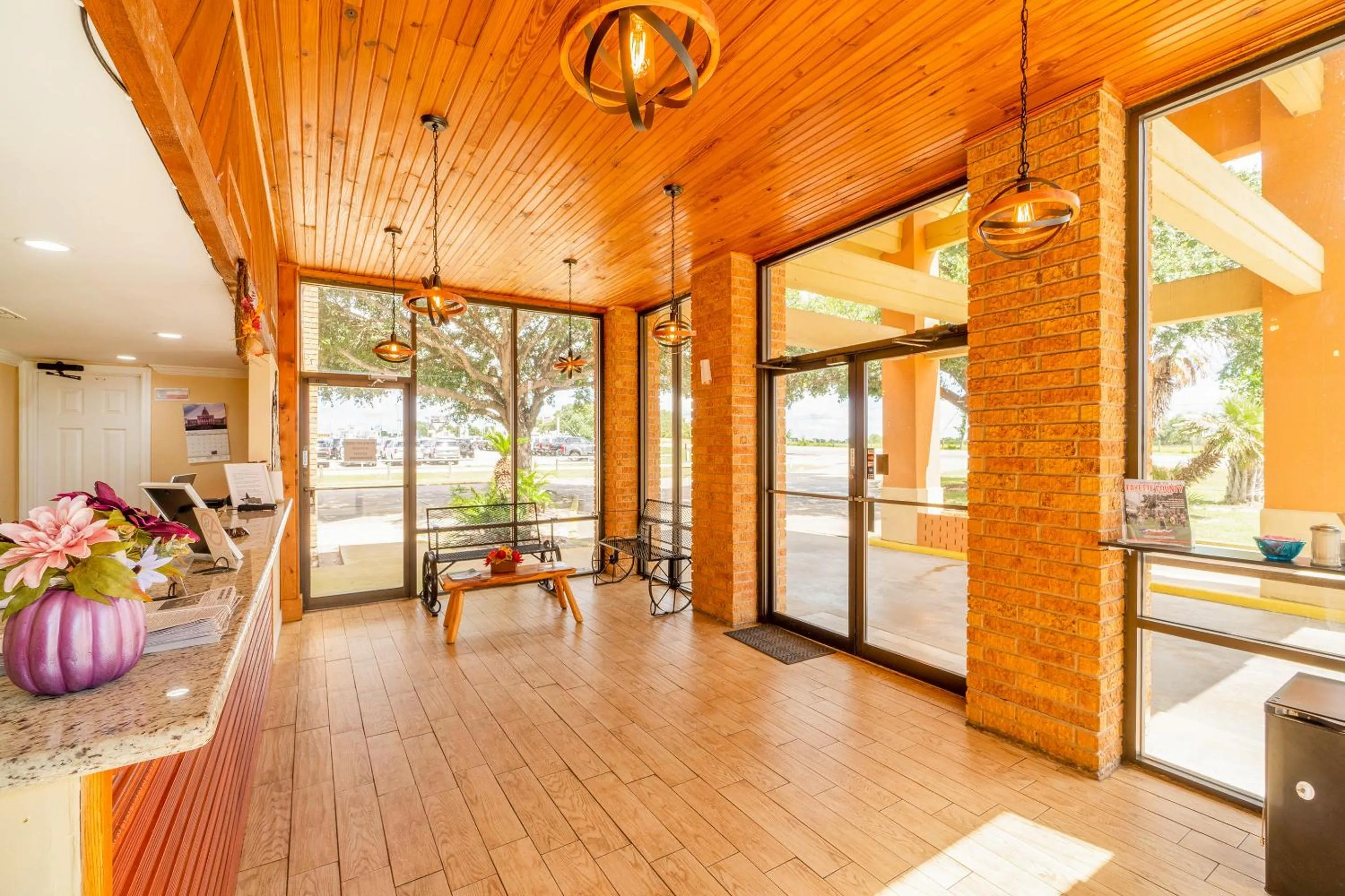 Lobby or reception in River Valley Motor Inn By OYO La Grange Texas