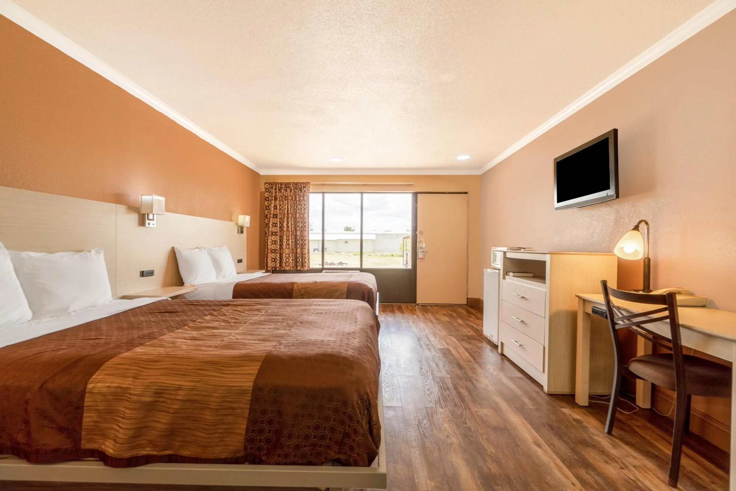 Bedroom in River Valley Motor Inn By OYO La Grange Texas