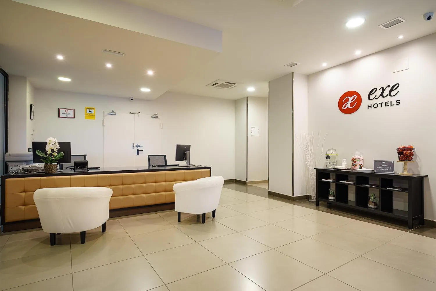 Lobby or reception in Exe Málaga Museos