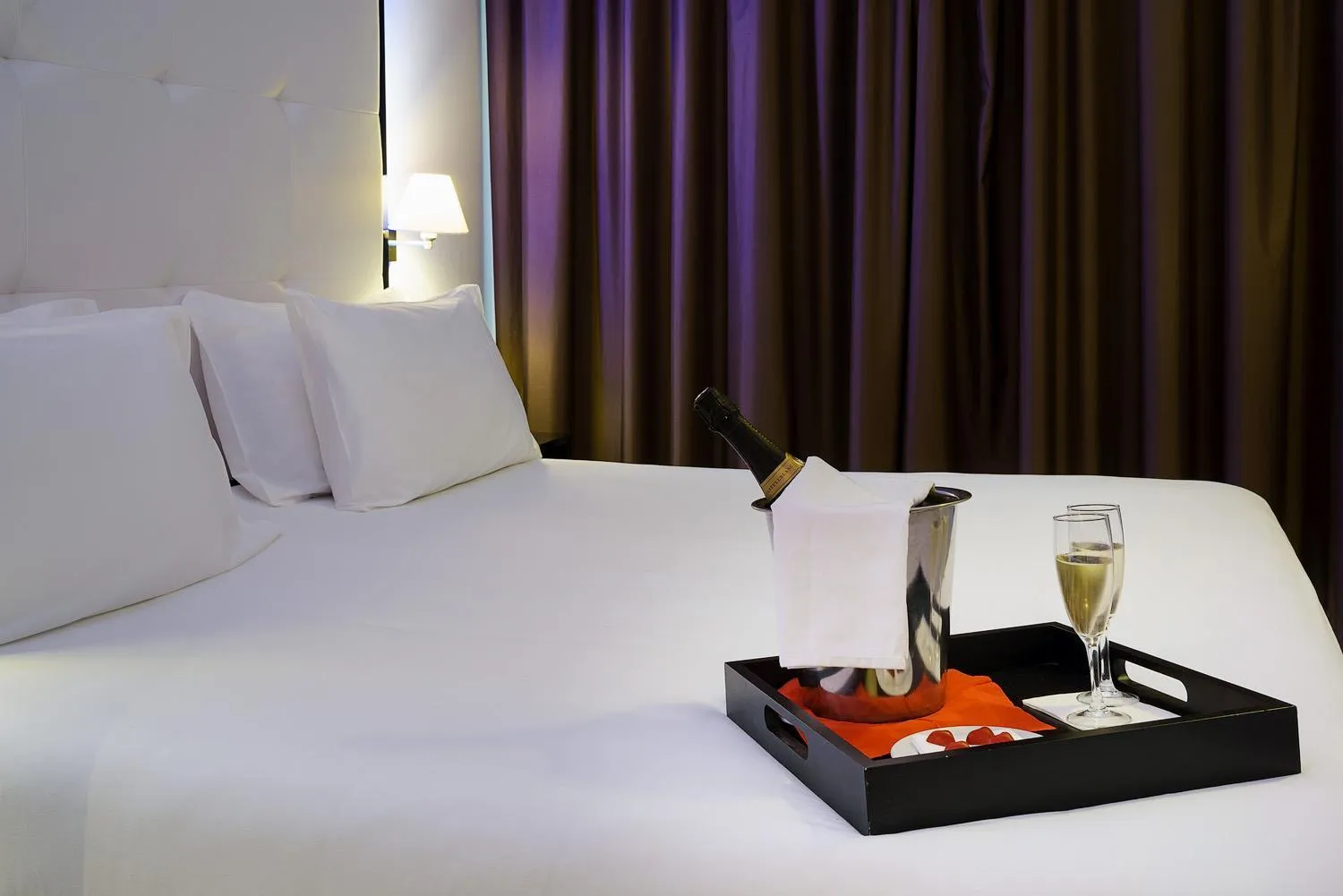 Bed in Exe Málaga Museos