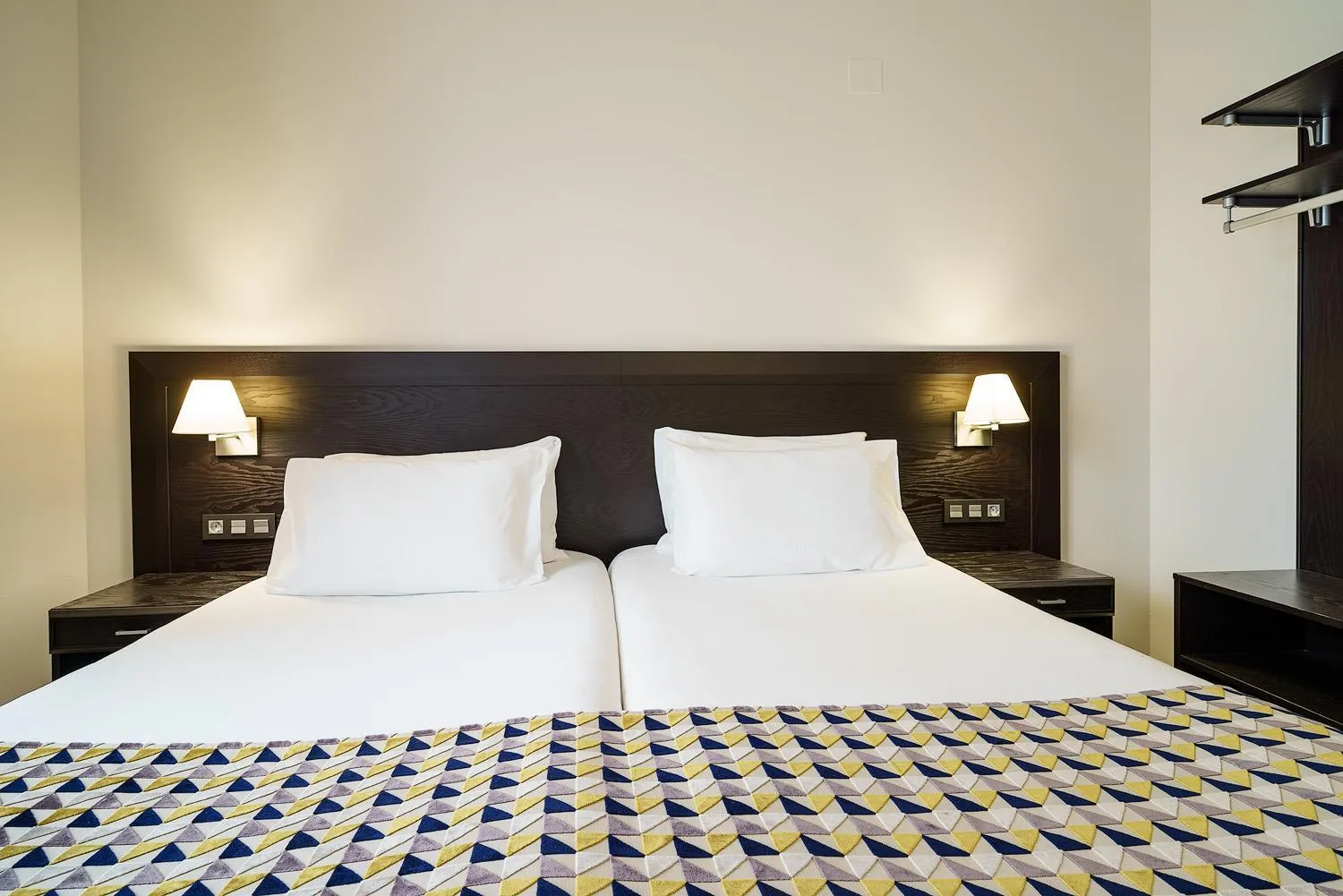 Bed in Exe Málaga Museos