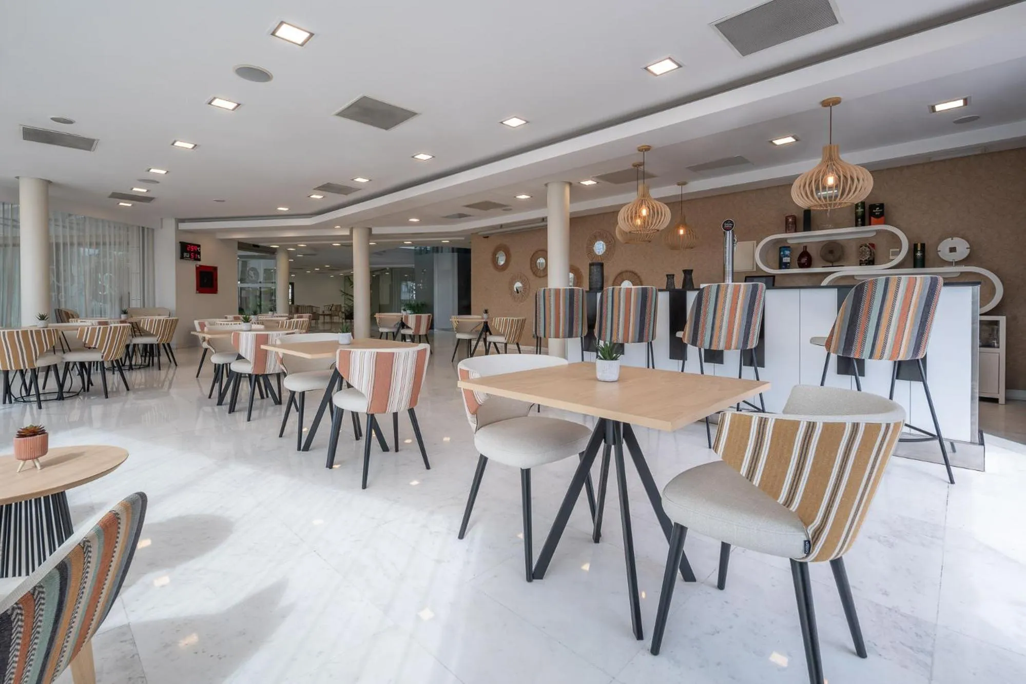 Lounge or bar in Exe Estepona Thalasso & Spa- Adults Only