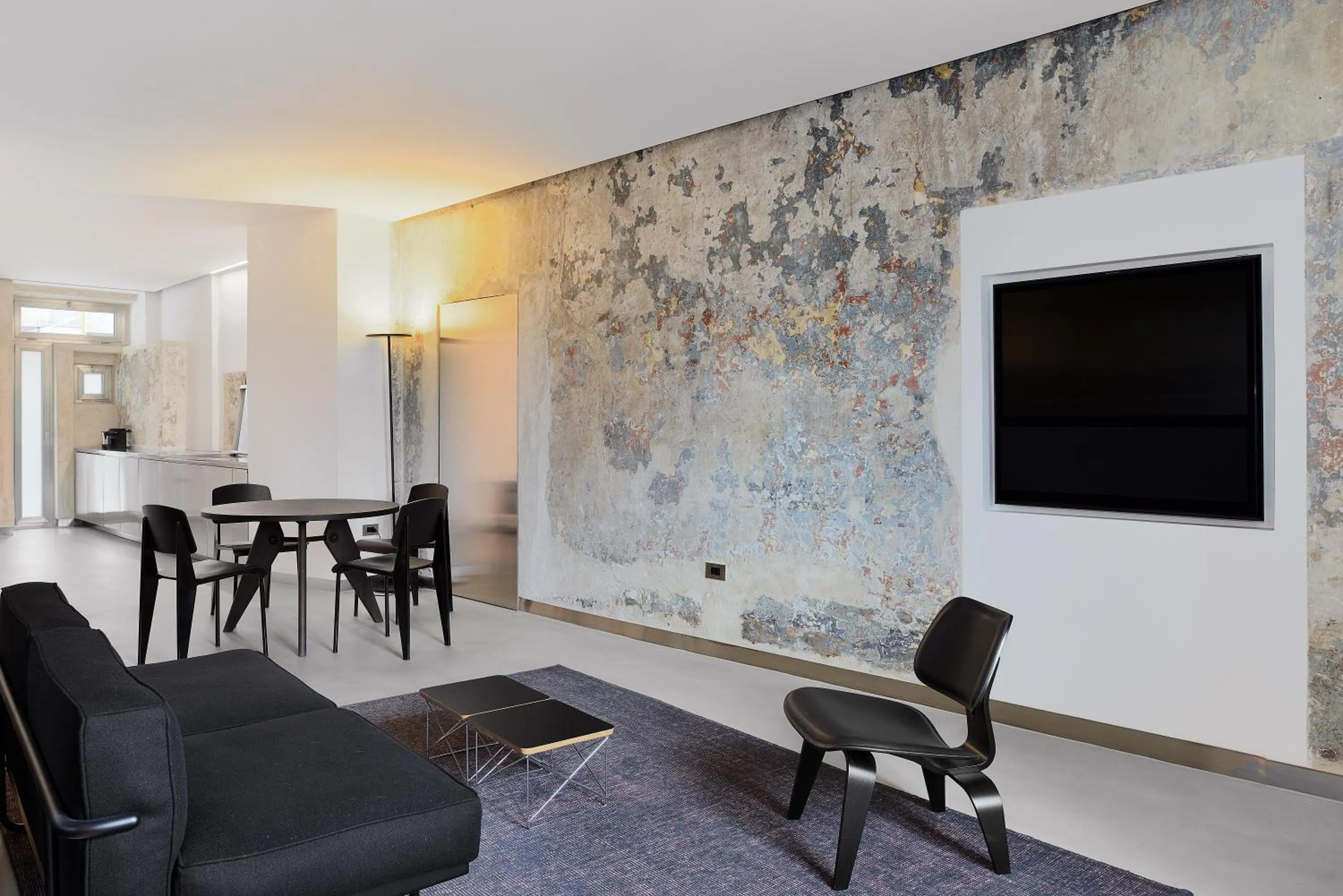 Seating area in Rhinoceros