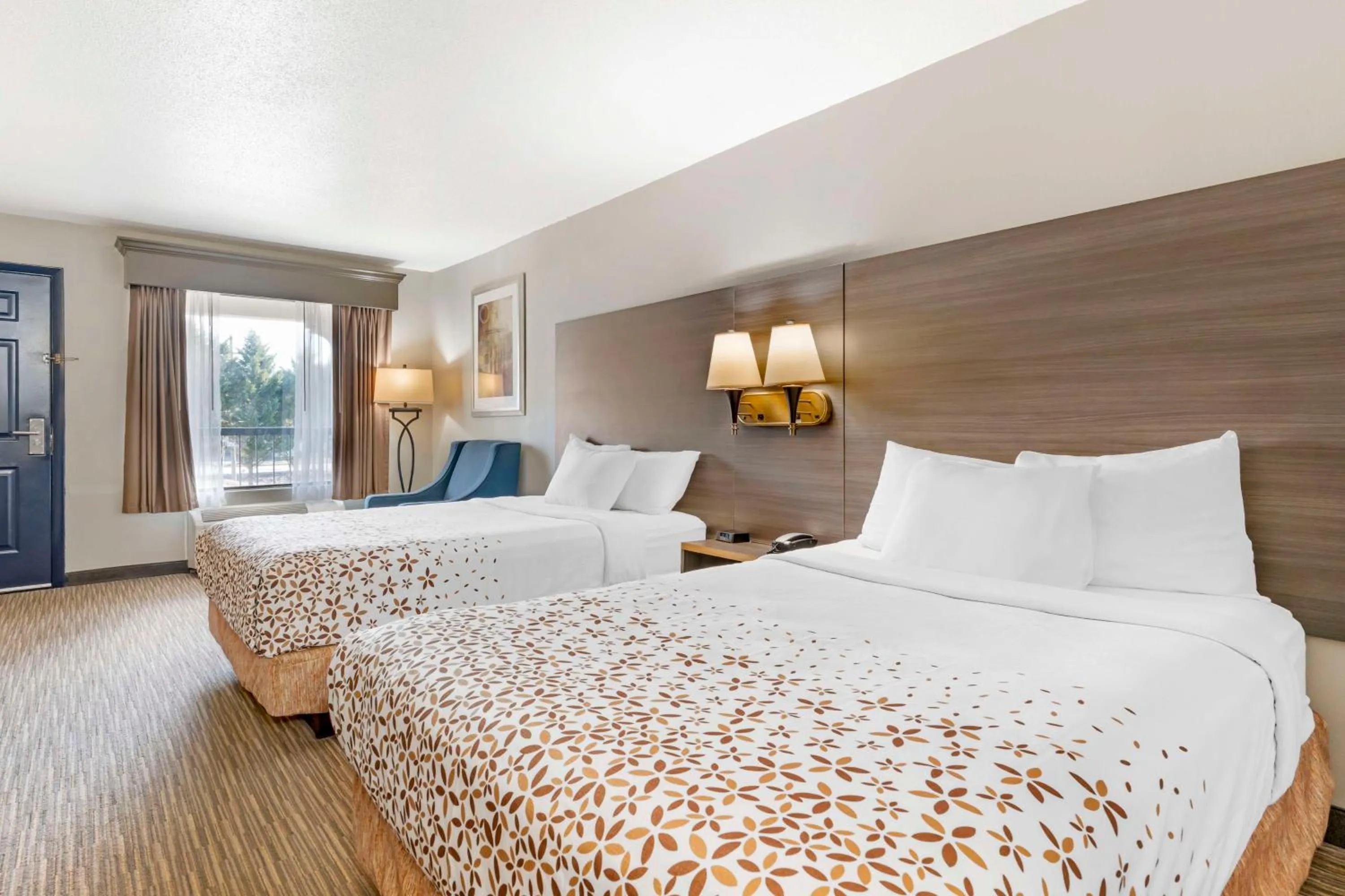 Bedroom, Bed in Best Western Royal Inn