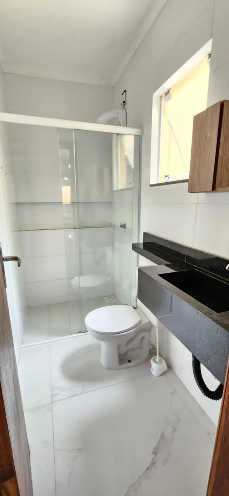 Linda casa no baln. Ponta do papagaio a 100m do mar