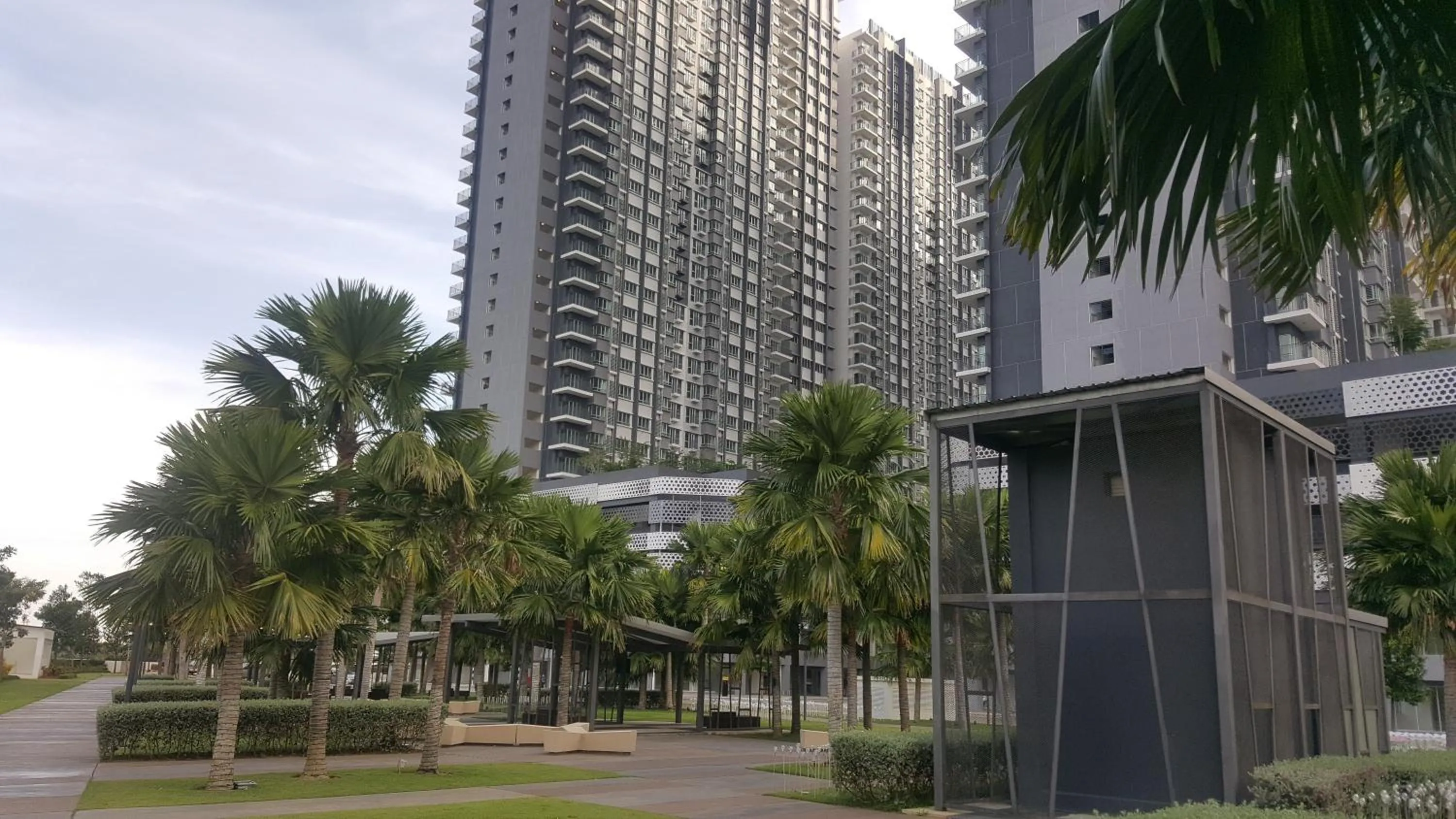 Property building in Southville Stay @ Savanna Executive Suite