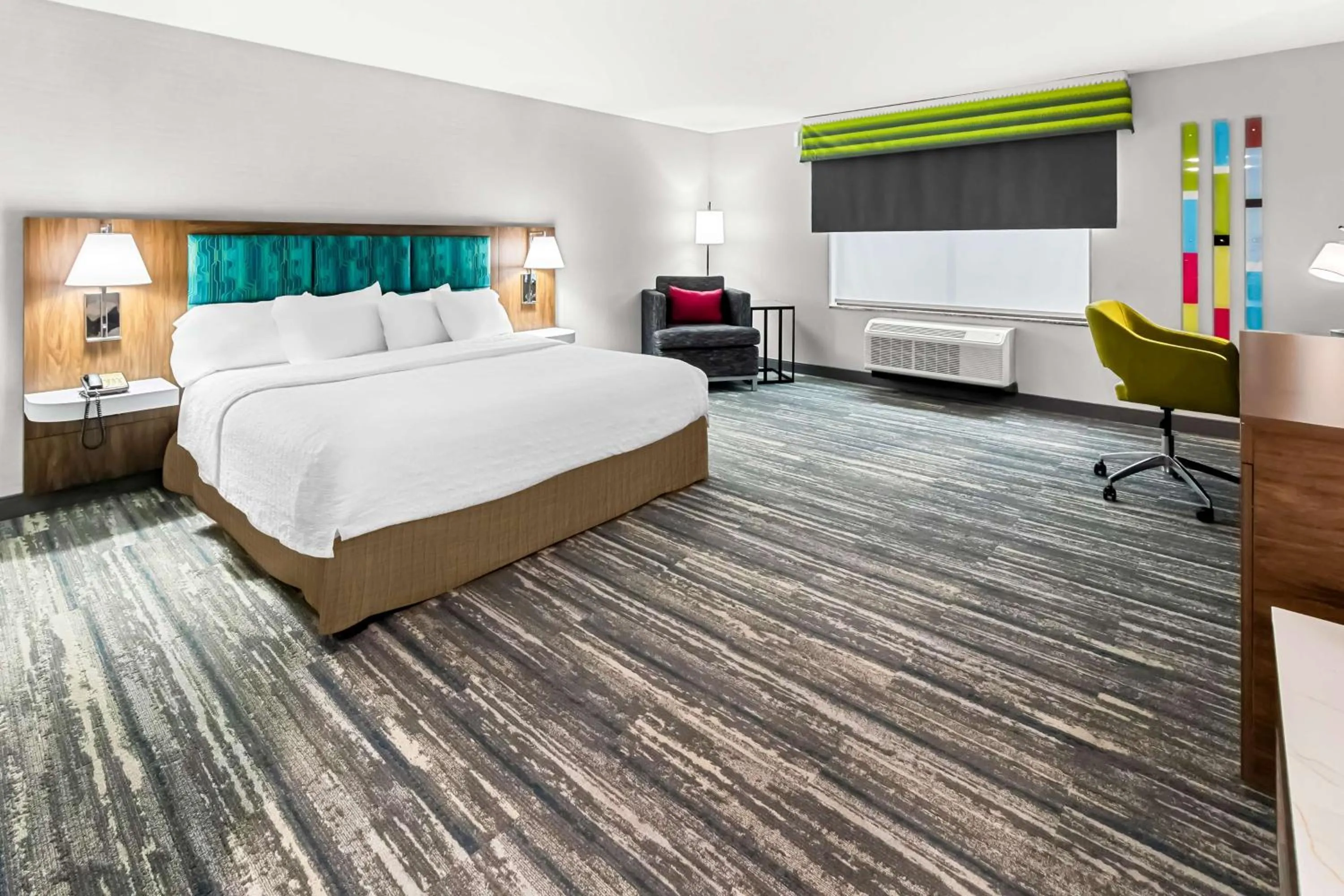 Bed in Hampton Inn by Hilton Dayton South