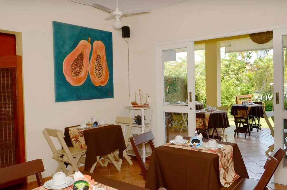 Restaurant/places to eat in Pousada Villa Maritima