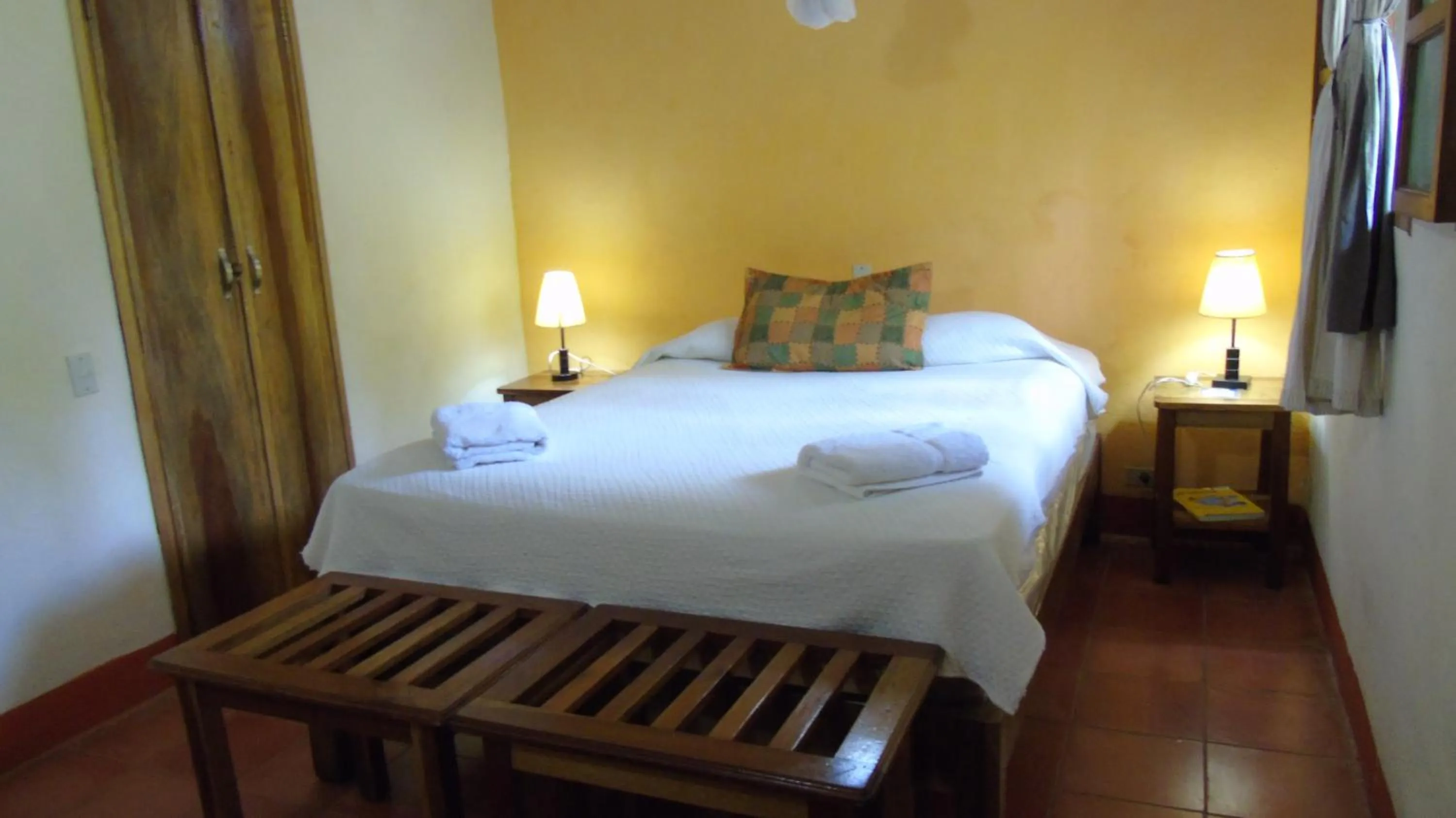 Bed in Hotel Casa Barcelona