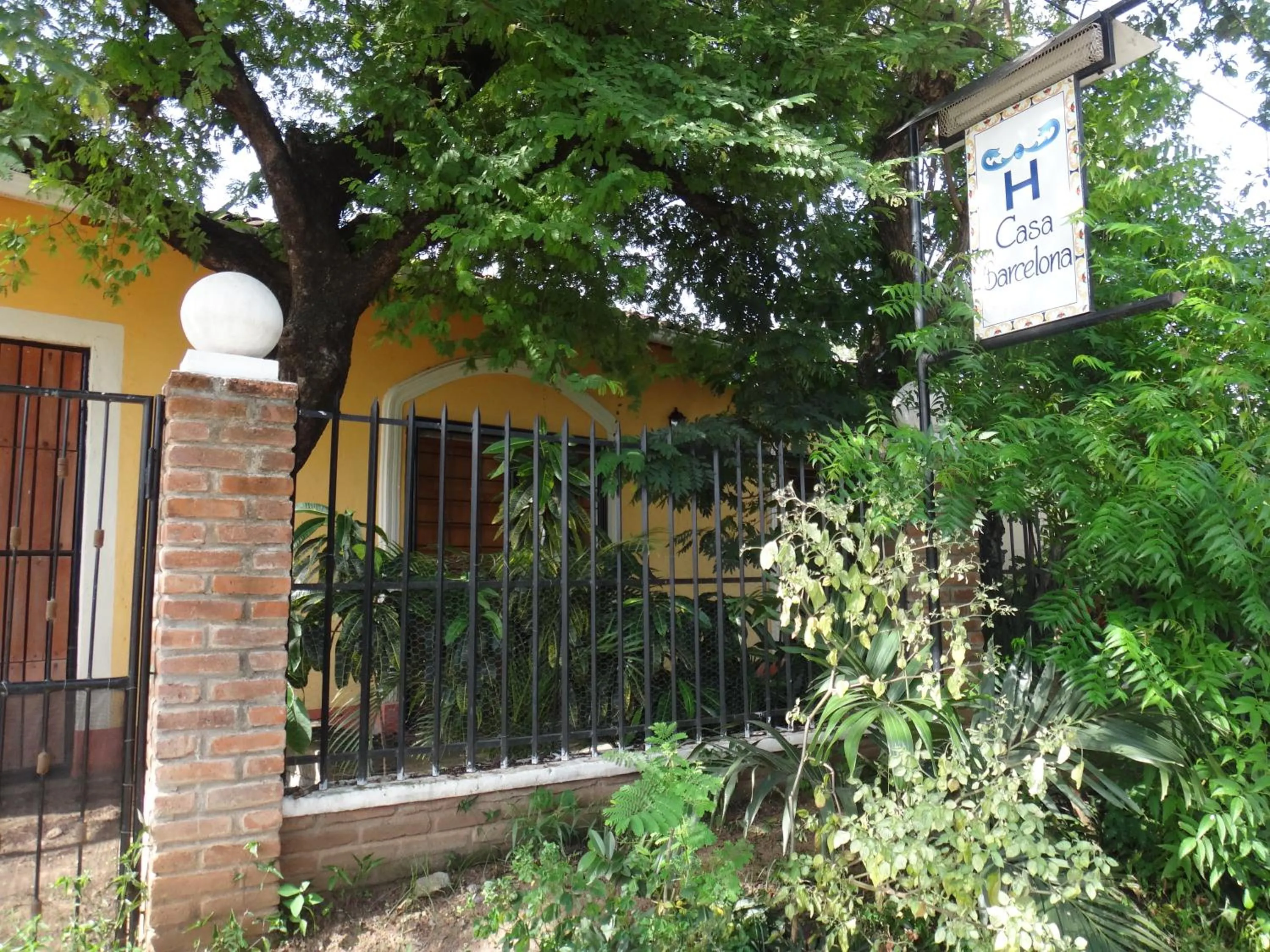 Property building in Hotel Casa Barcelona