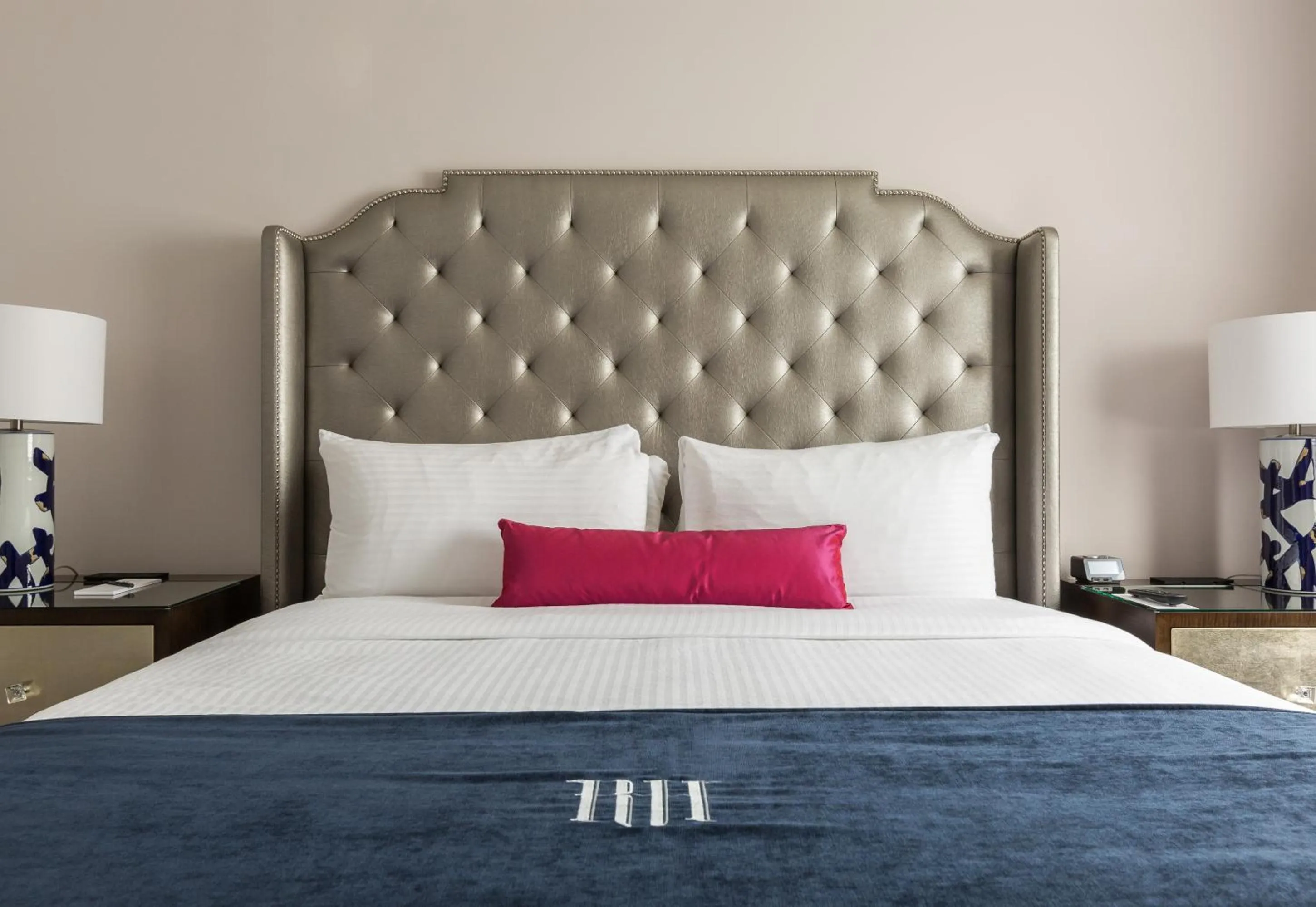 Bed in The Read House Hotel