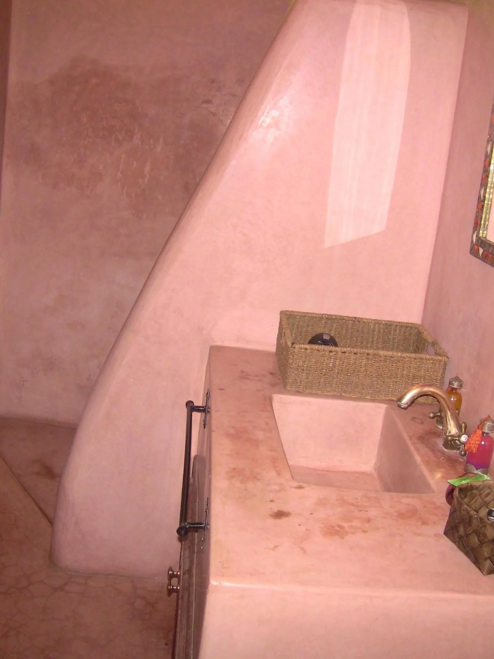 Shower in Riad Minorisa