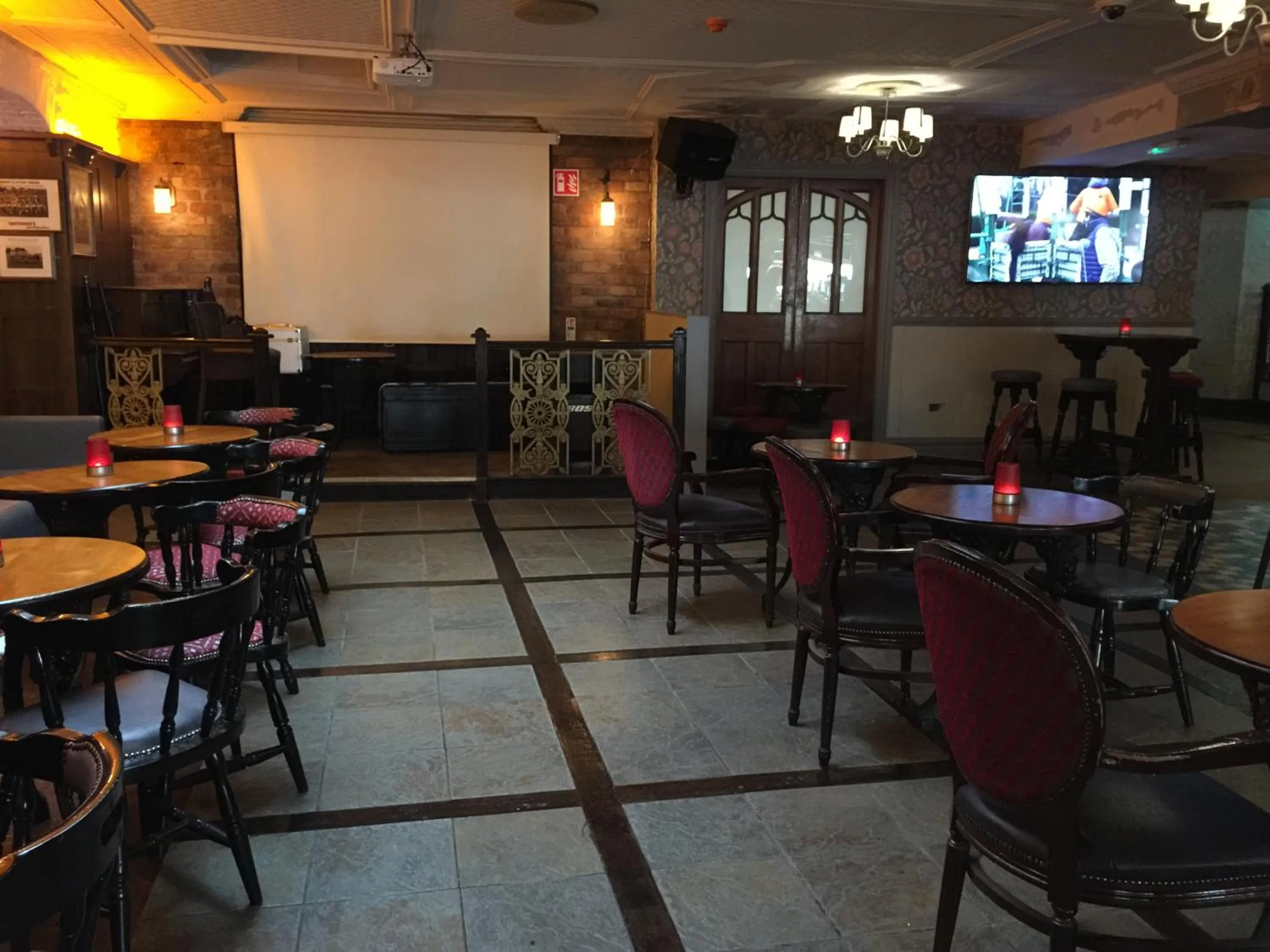 Lounge or bar in Kilford Arms