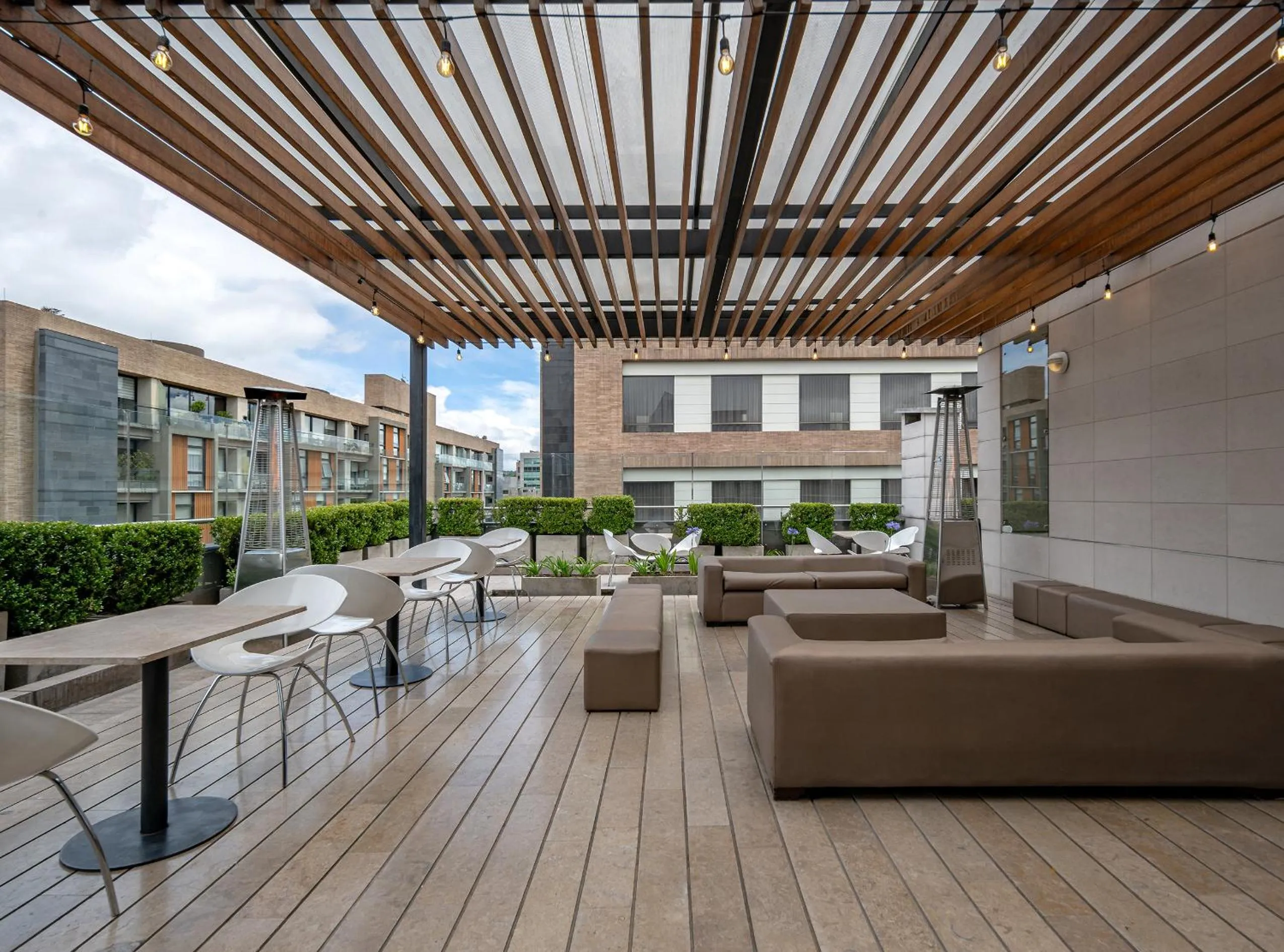 Balcony/Terrace in Hotel Chico 97 By OxoHotel